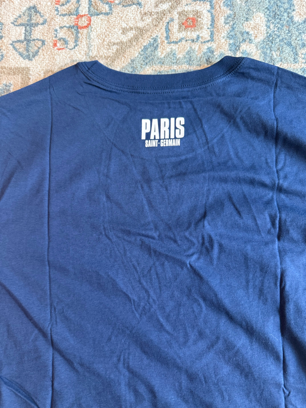 Nike Paris Saint-Germain Essentials Soccer T-Shirt Midnight Navy 착용 스타일 - 4