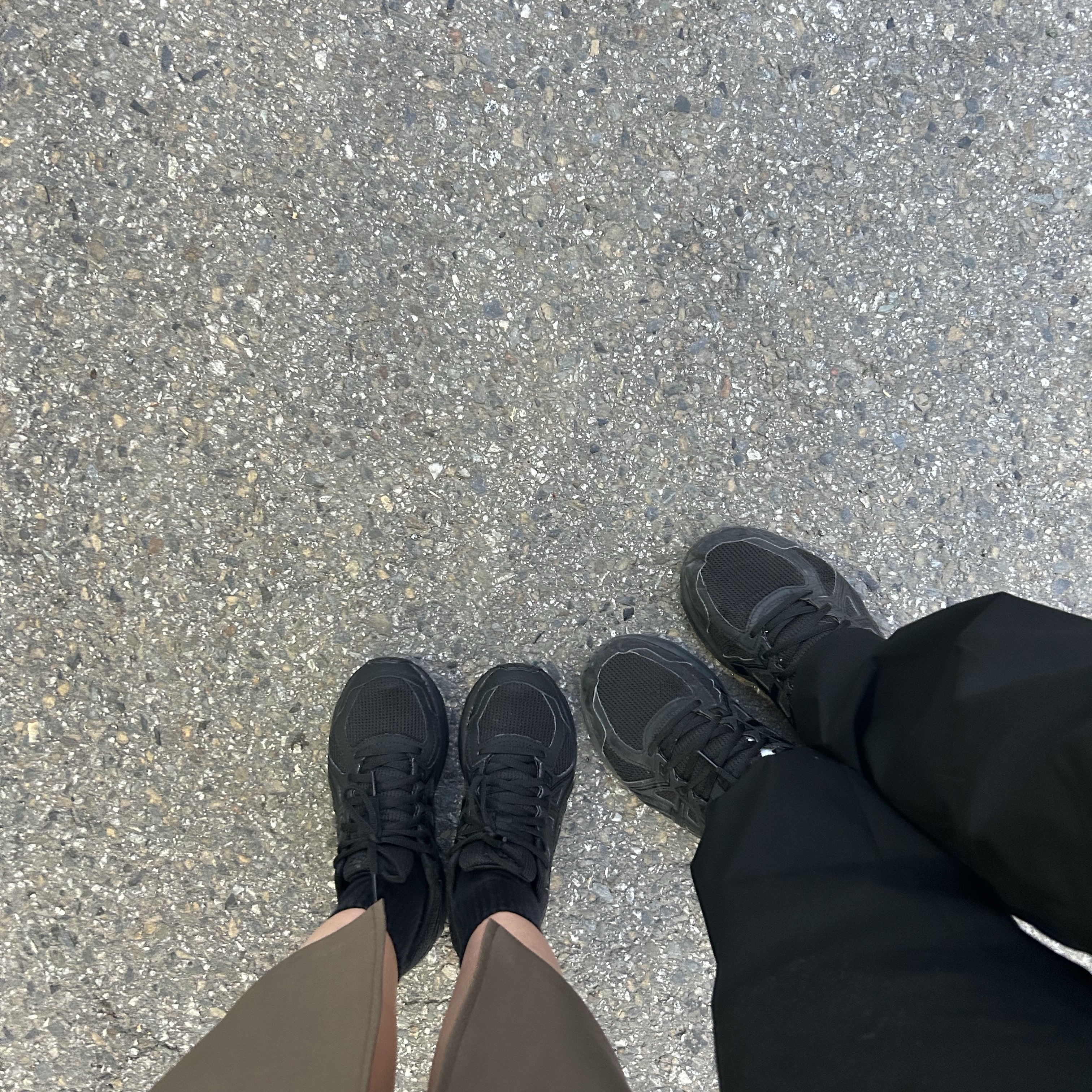 Asics Jog 100 2 Black - 4E Extra Wide 착용 스타일