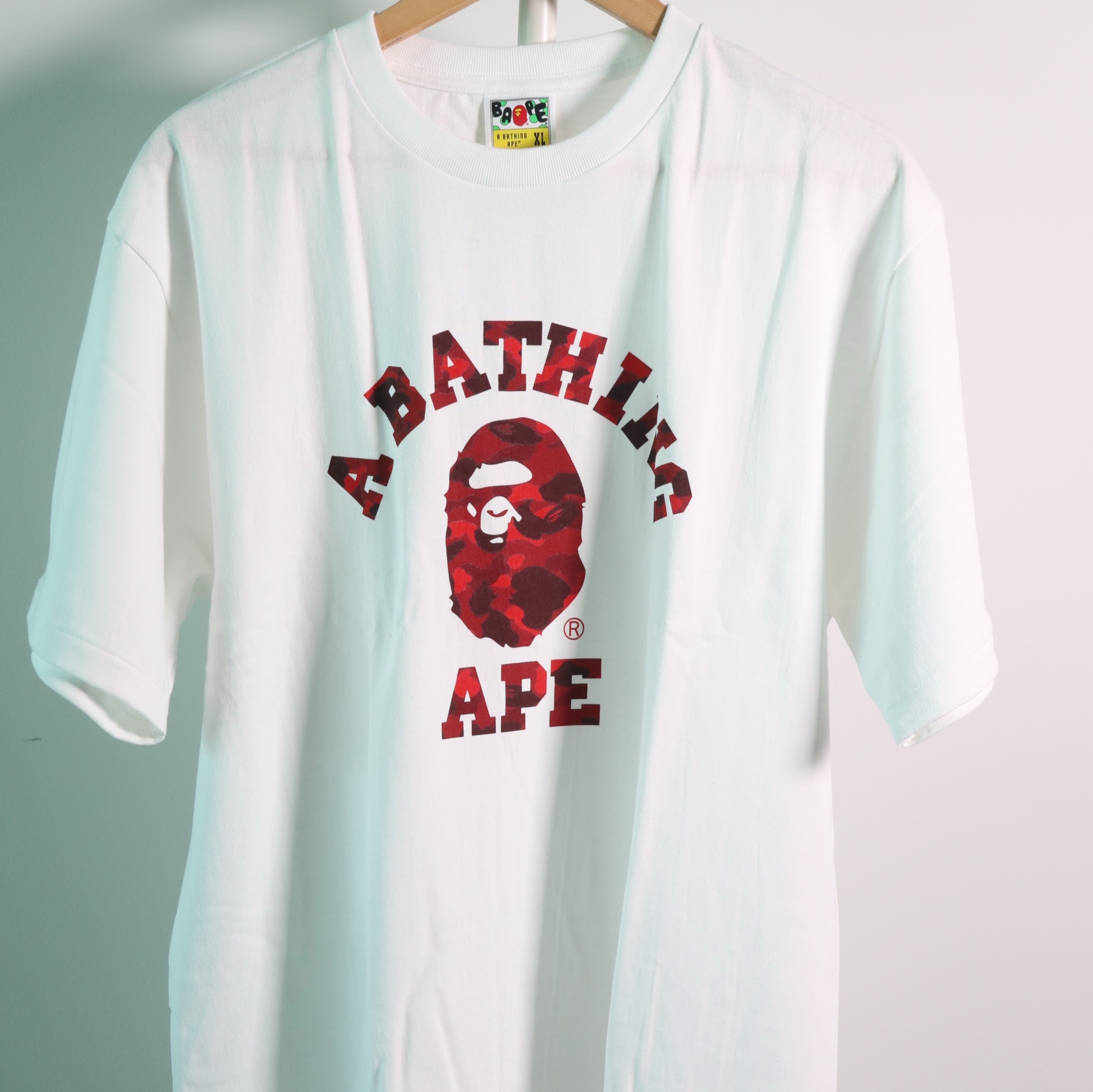BAPE Camo College T-Shirts White Red 착용 스타일