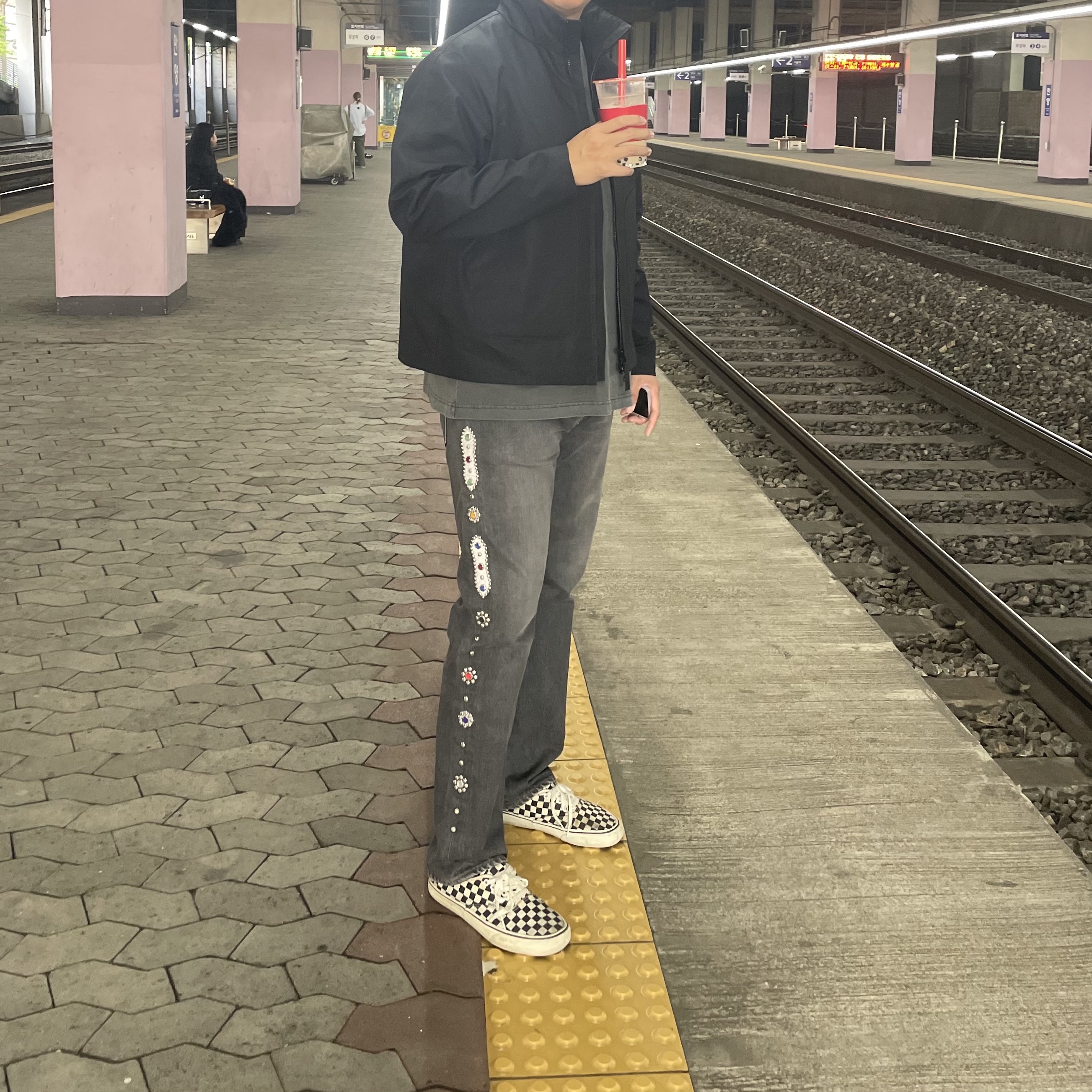 Stone Island 422F1 Ghost Piece Mac Supima 2L Jacket Black - 22SS, Kapital 14 oz. Denim 5P Monkey Cisco Gemstone Pants Black 착용 스타일