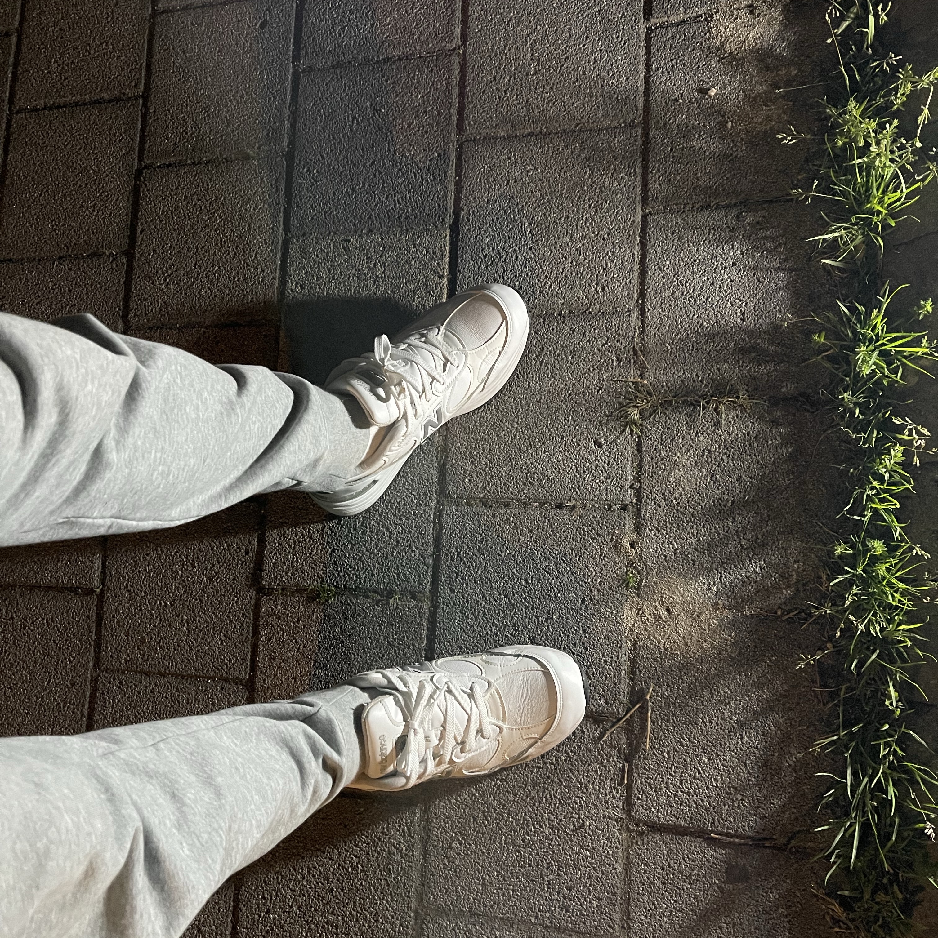 New Balance 992 Made in USA White Silver 착용 스타일