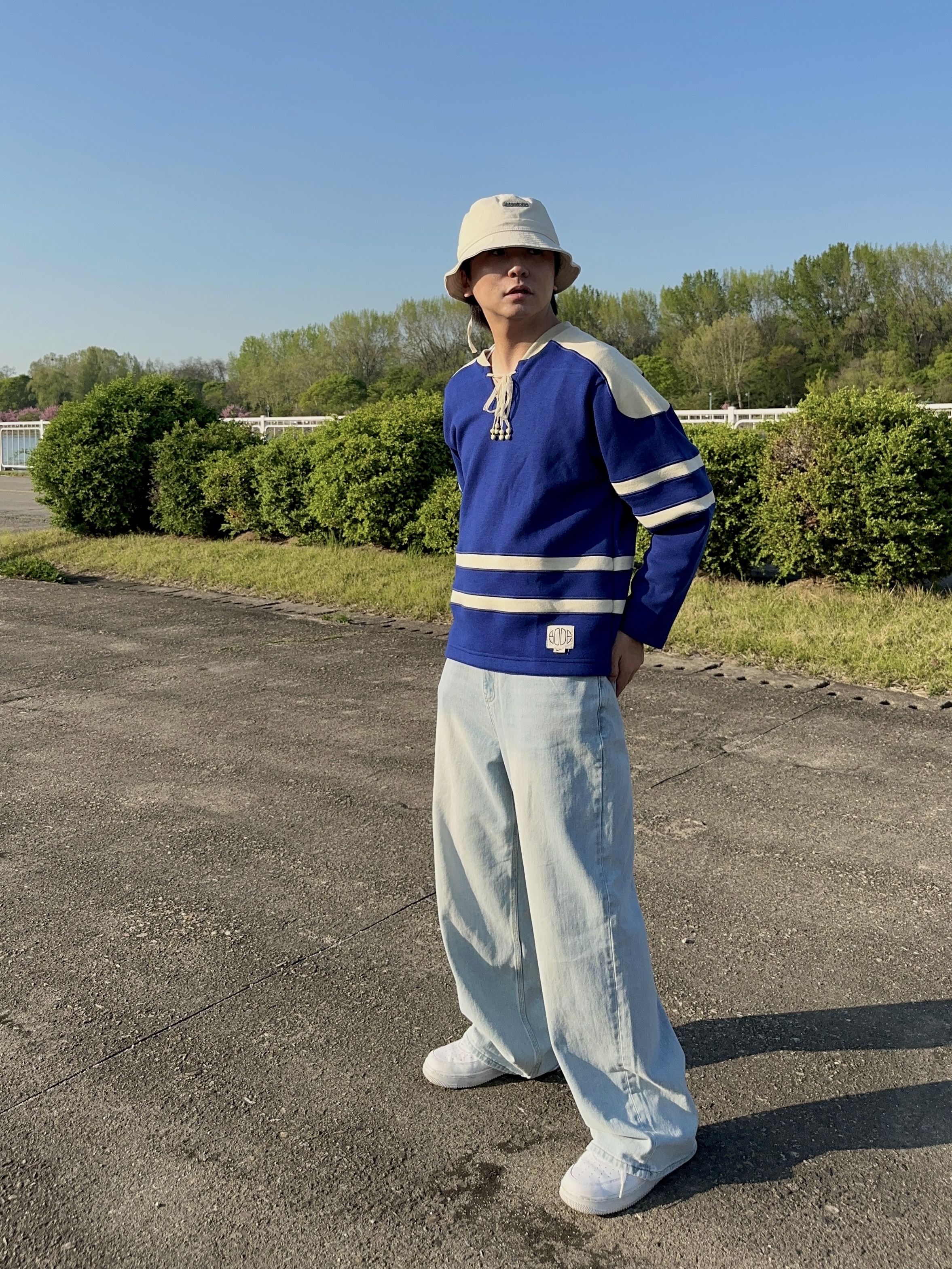 Nike x Bode Lacing Knit Deep Royal Blue Ecru - US/EU, Nike x Supreme Air Force 1 Low White 착용 스타일 - 2