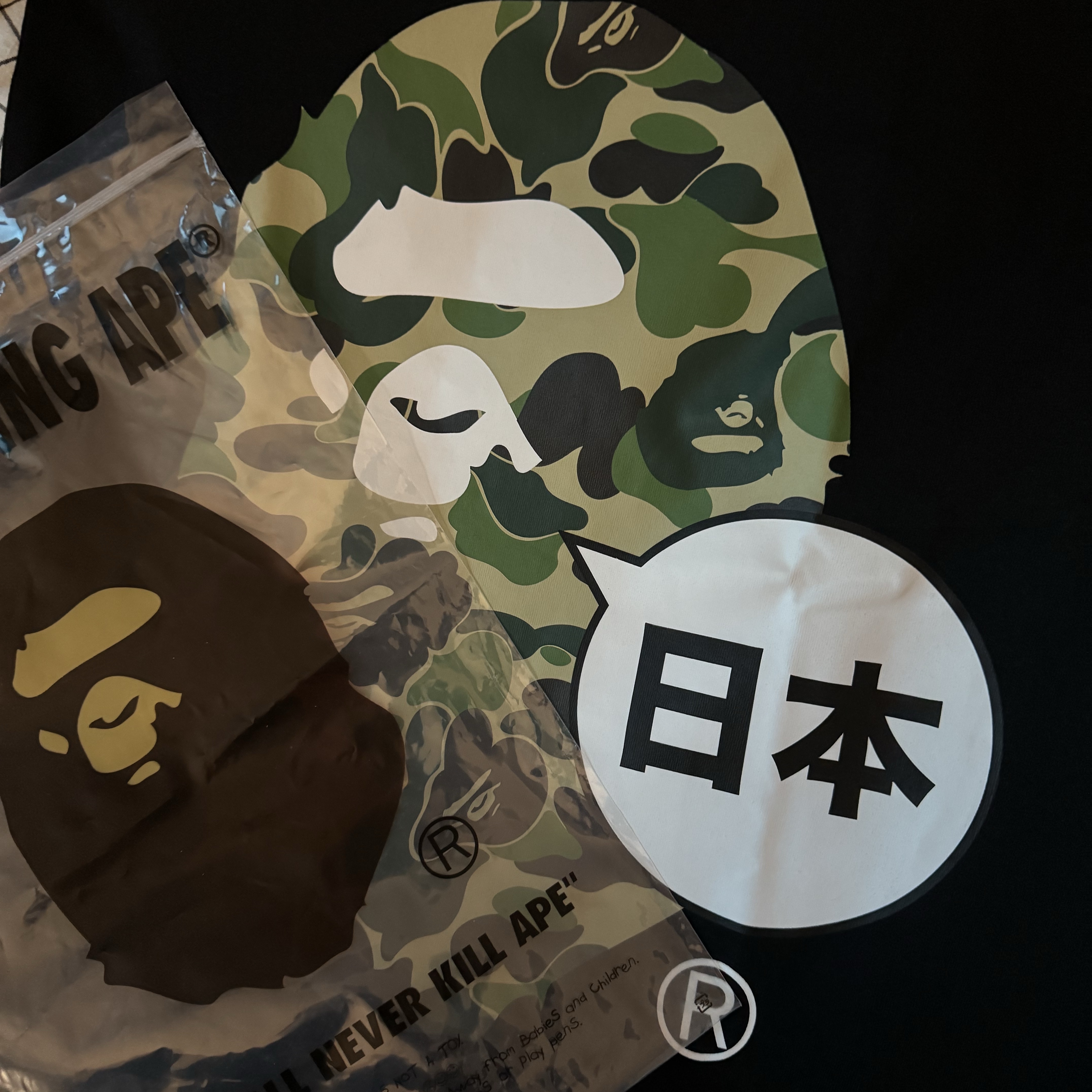 BAPE Japan Big Ape Head City T-Shirt Black 착용 스타일 - 1