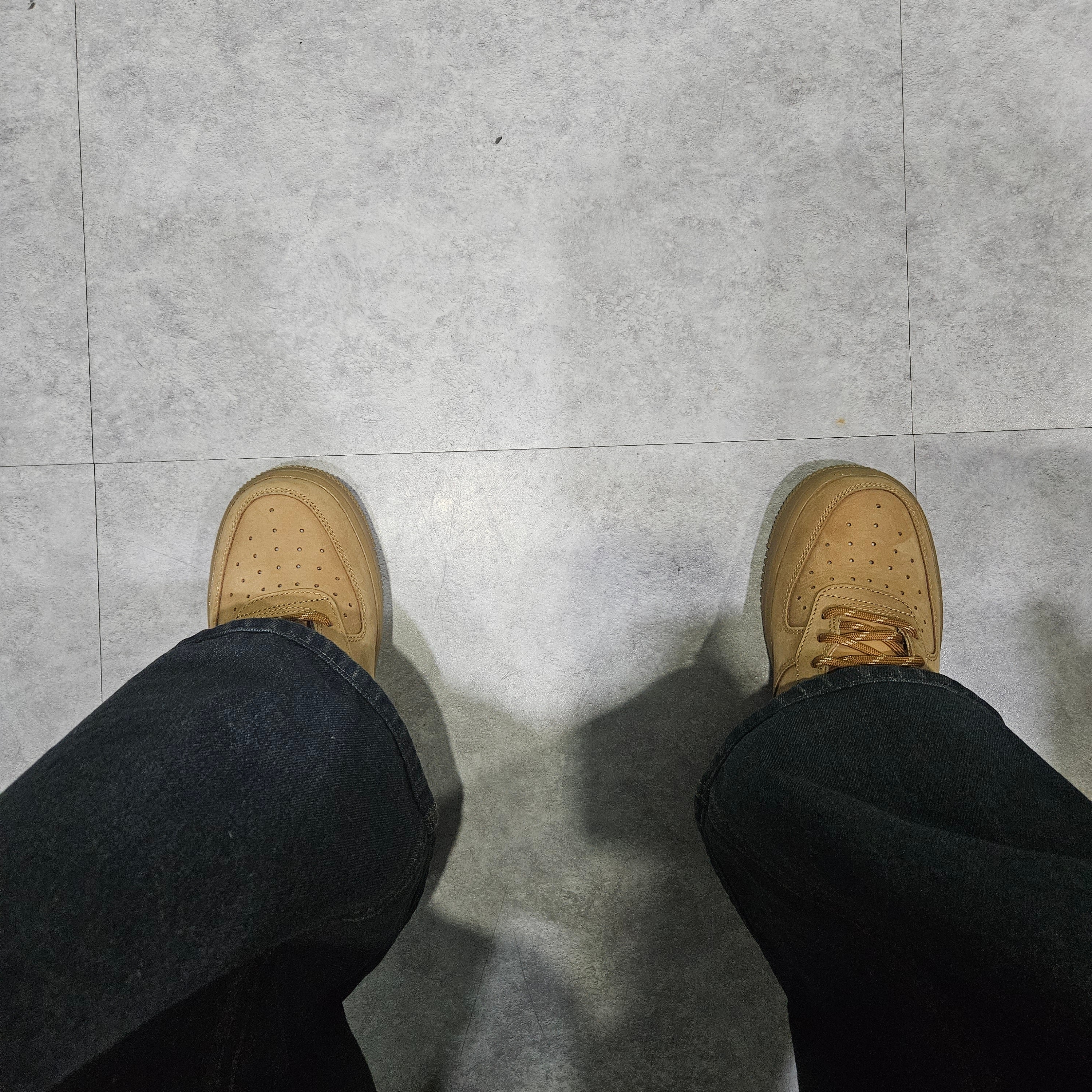 (W) Nike Air Force 1 '07 WB Flax Wheat 착용 스타일