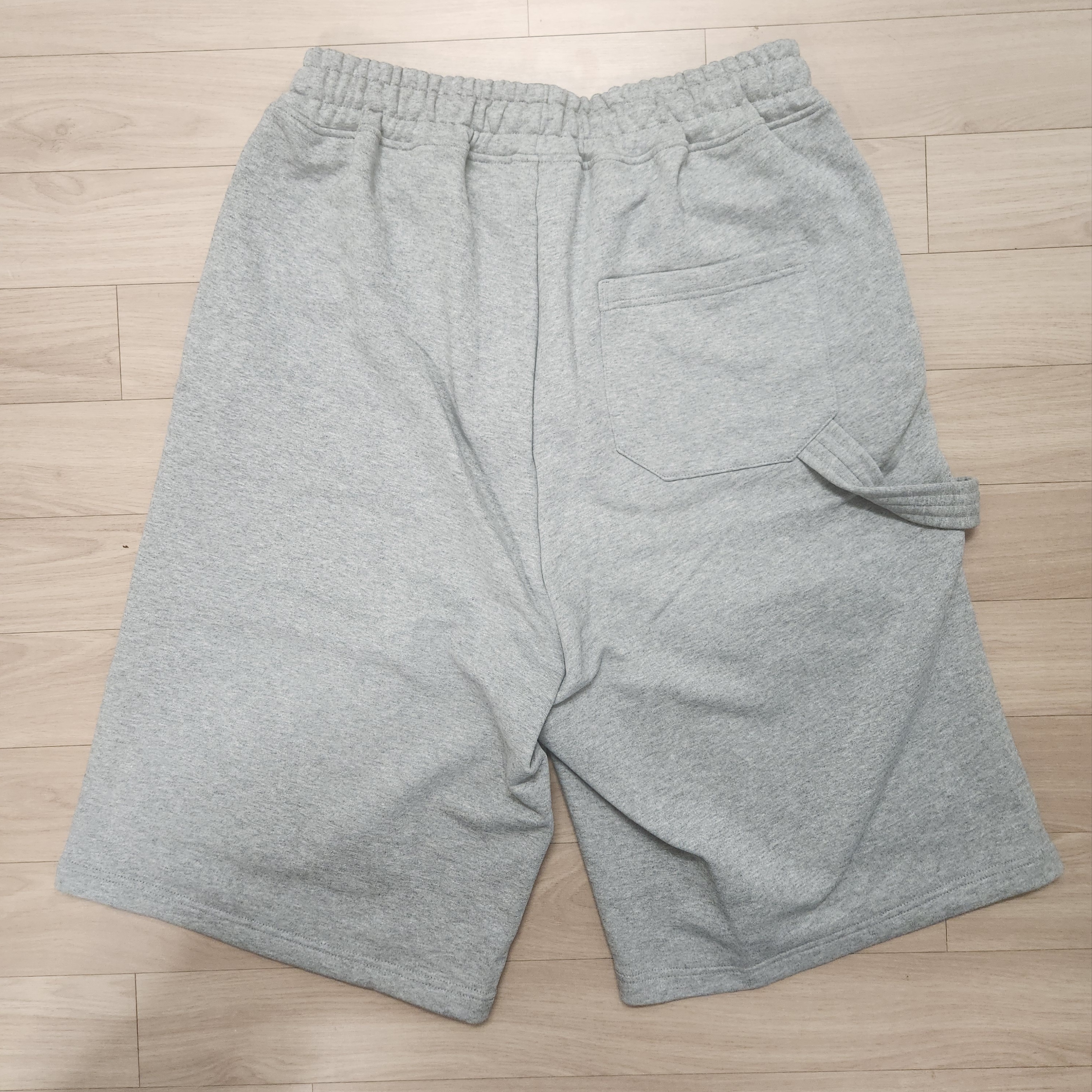 Opening Project Double Knee Bermuda Sweatpant Melange Gray 착용 스타일 - 2