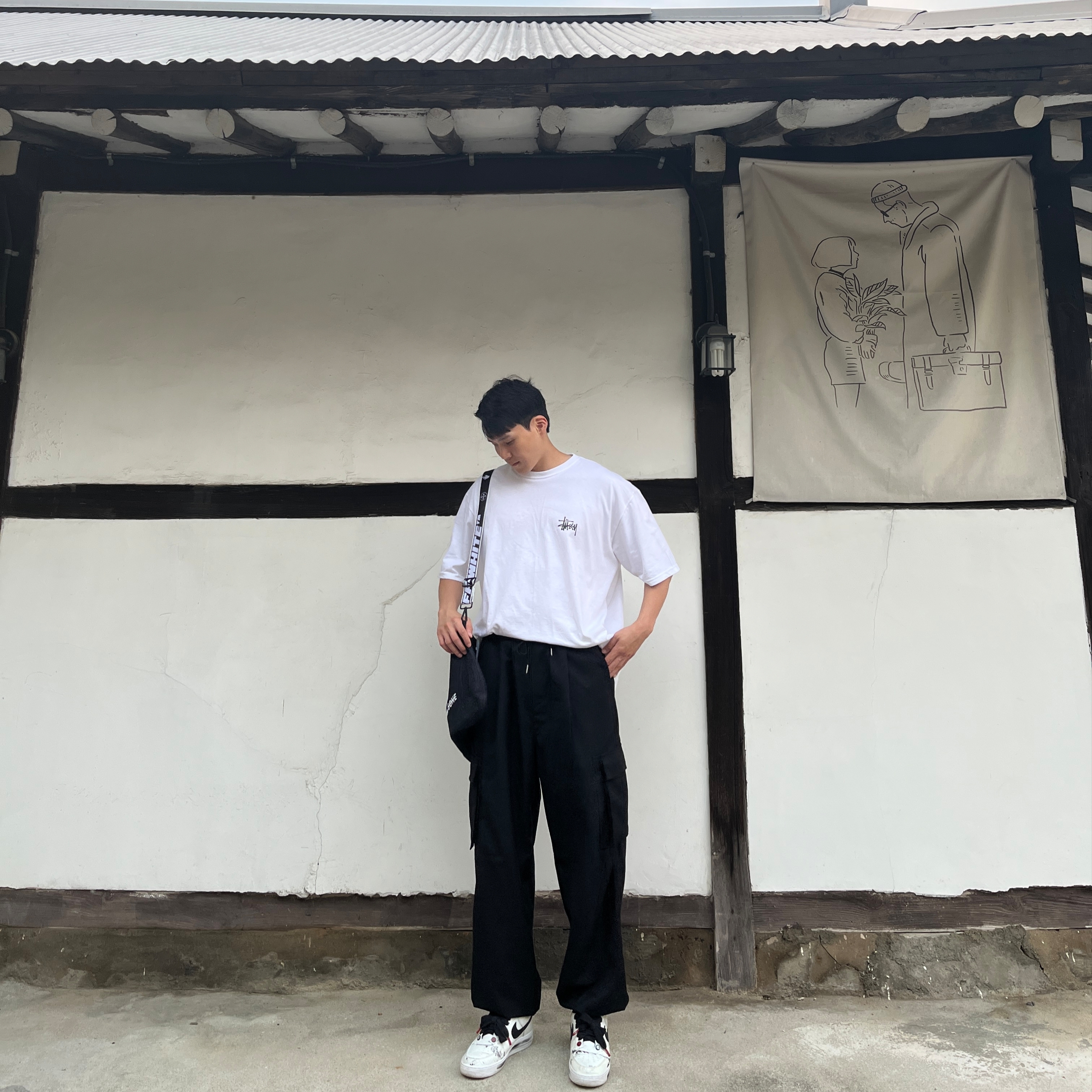 Nike x Peaceminusone Air Force 1 Low Para-Noise 2.0, Stussy Melted T-Shirt White 착용 스타일 - 1