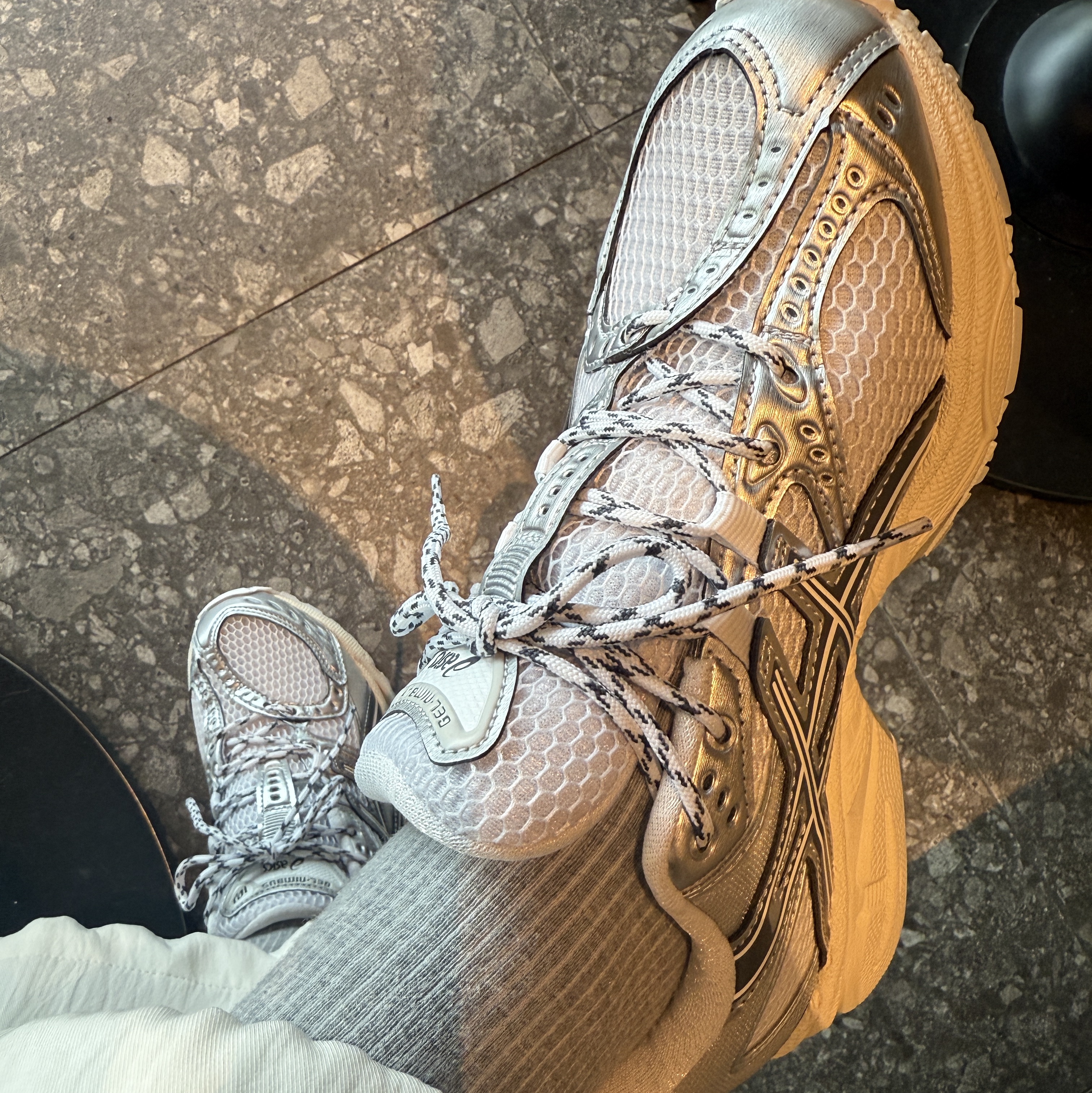 Asics Gel-Nimbus 10.1 White Glacier Grey - Korea Exclusive 착용 스타일