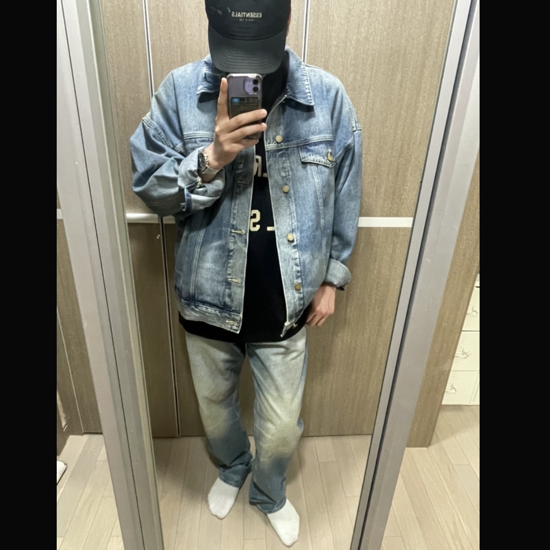 Fear of God All Star Henley T-Shirt Black, Essentials 5 Pocket Jean Indigo - 23SS 착용 스타일