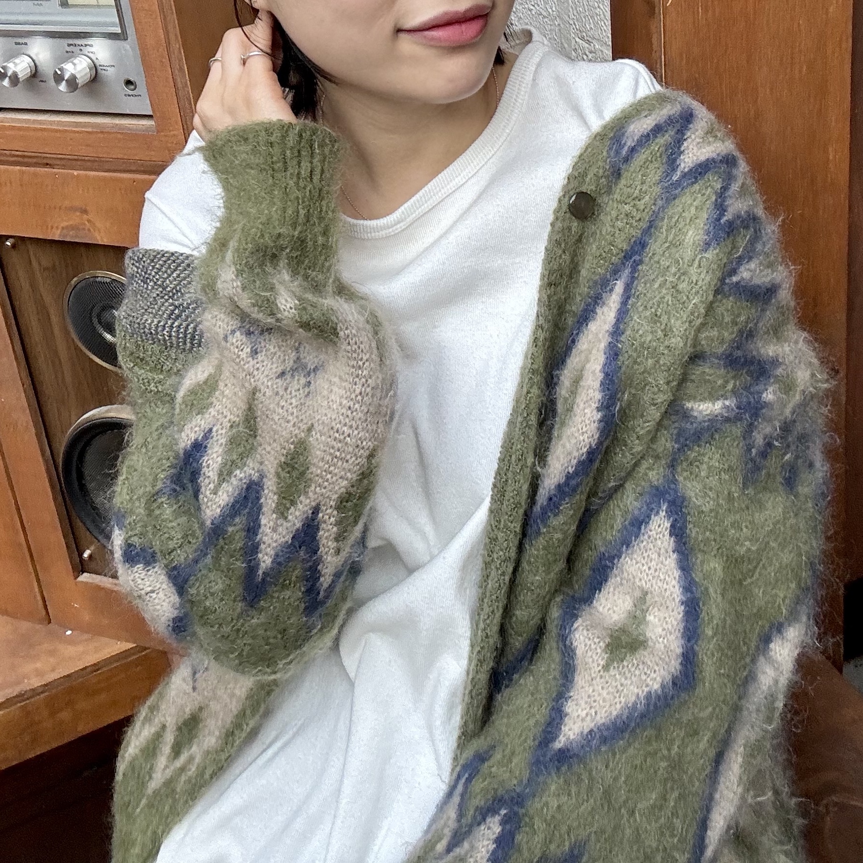 Needles Diamond Mohair Cardigan Olive 착용 스타일