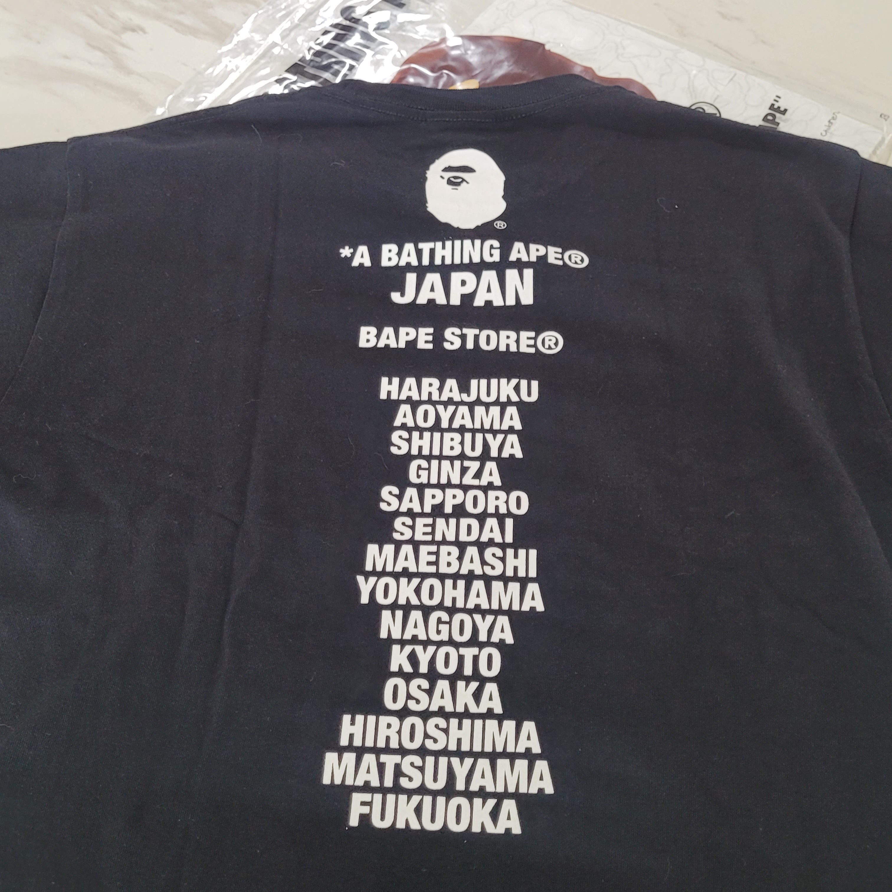 BAPE Japan Ape Head T-Shirt Black 착용 스타일 - 2