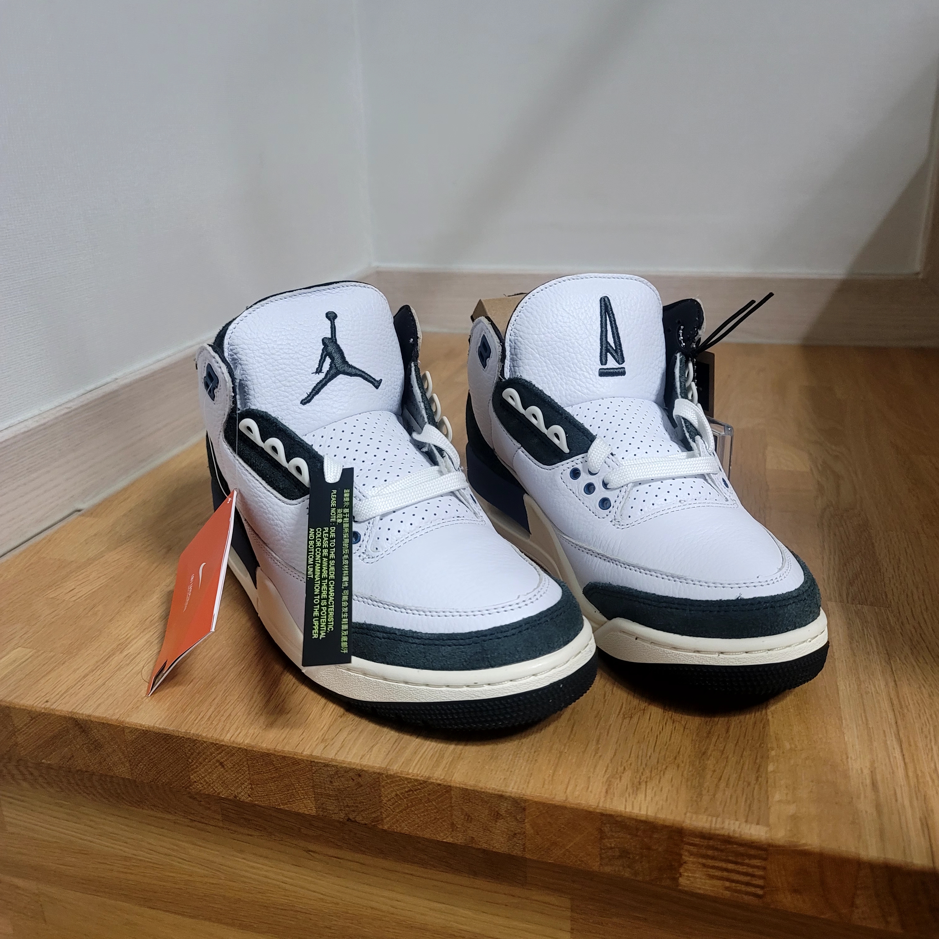 Jordan 3 x A Ma Maniere Retro OG SP For The Love 착용 스타일 - 4