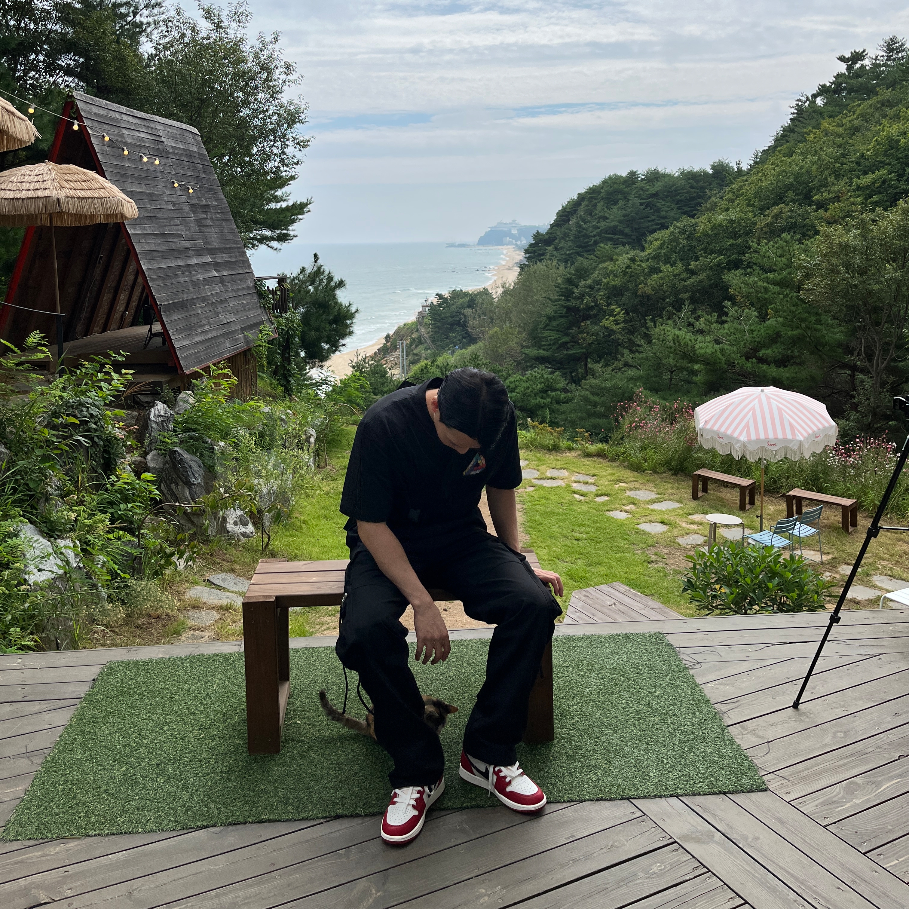 Undermycar Bombyx Multi Cargo Double Zip Pants Raven - 23SS, Jordan 1 Retro High OG Chicago 2022 착용 스타일 - 1