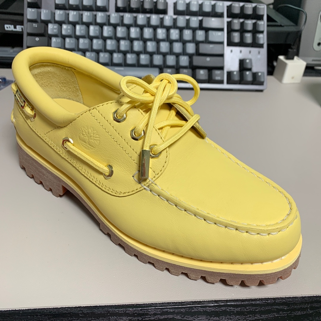Timberland x Jacquemus 3-Eye Lug Boat Shoes Yellow - Wide 착용 스타일