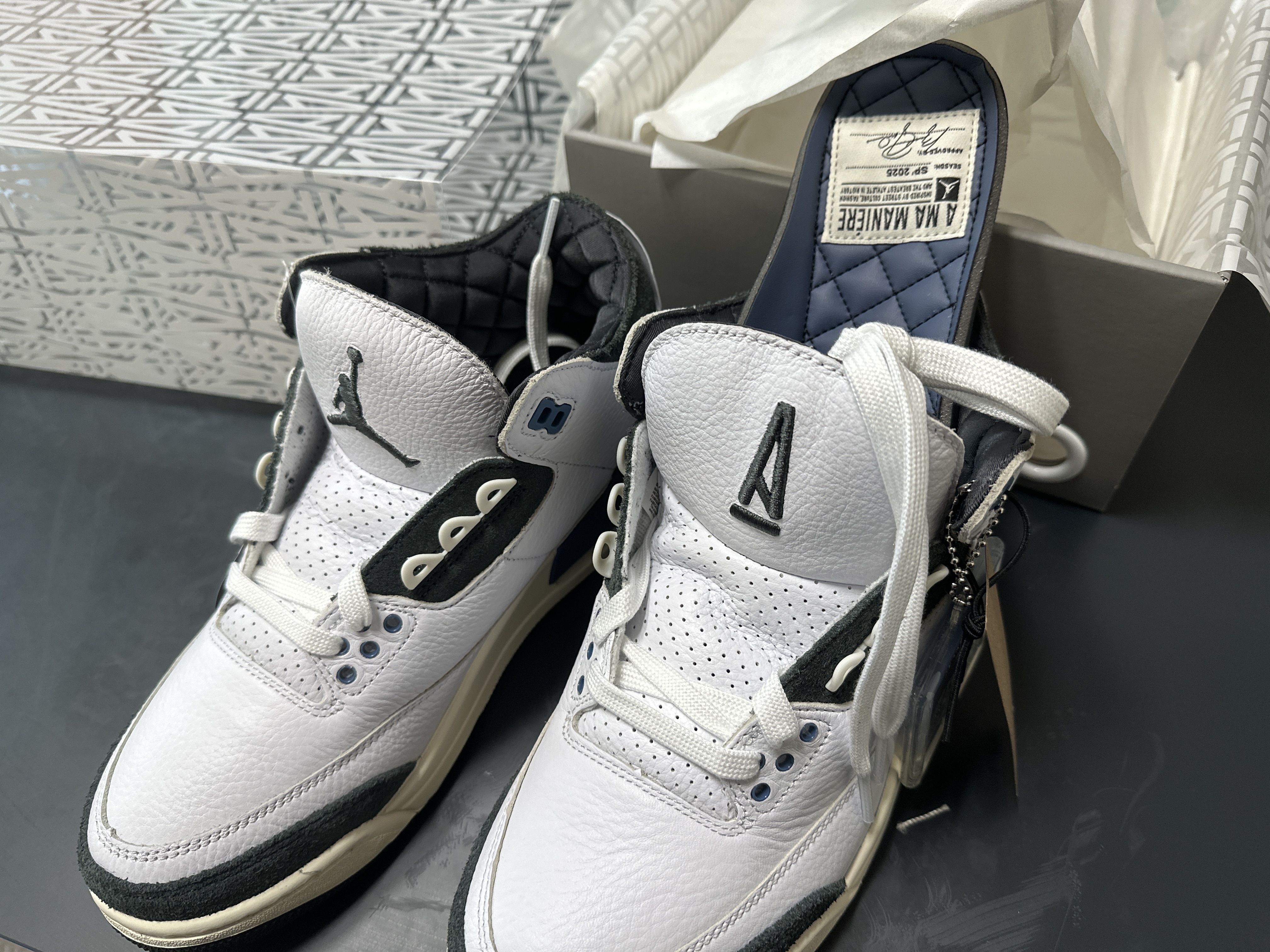 Jordan 3 x A Ma Maniere Retro OG SP For The Love 착용 스타일