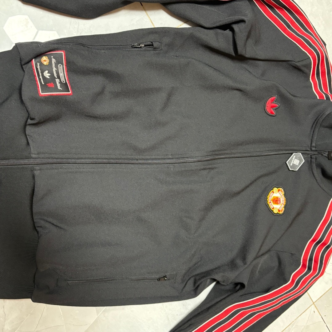Adidas Manchester United Terrace Icon Track Top Black - KR Sizing 착용 스타일