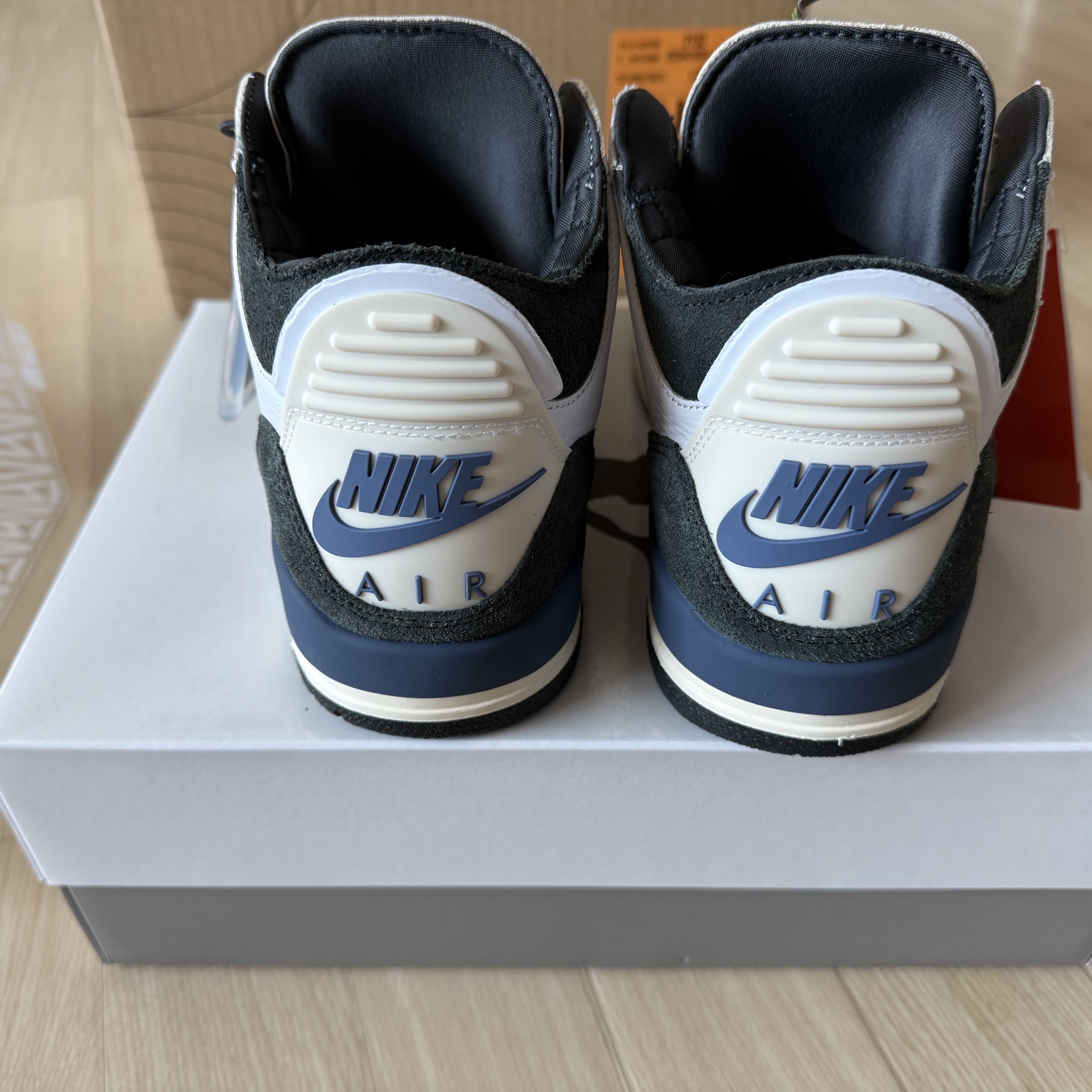 Jordan 3 x A Ma Maniere Retro OG SP For The Love 착용 스타일 - 4