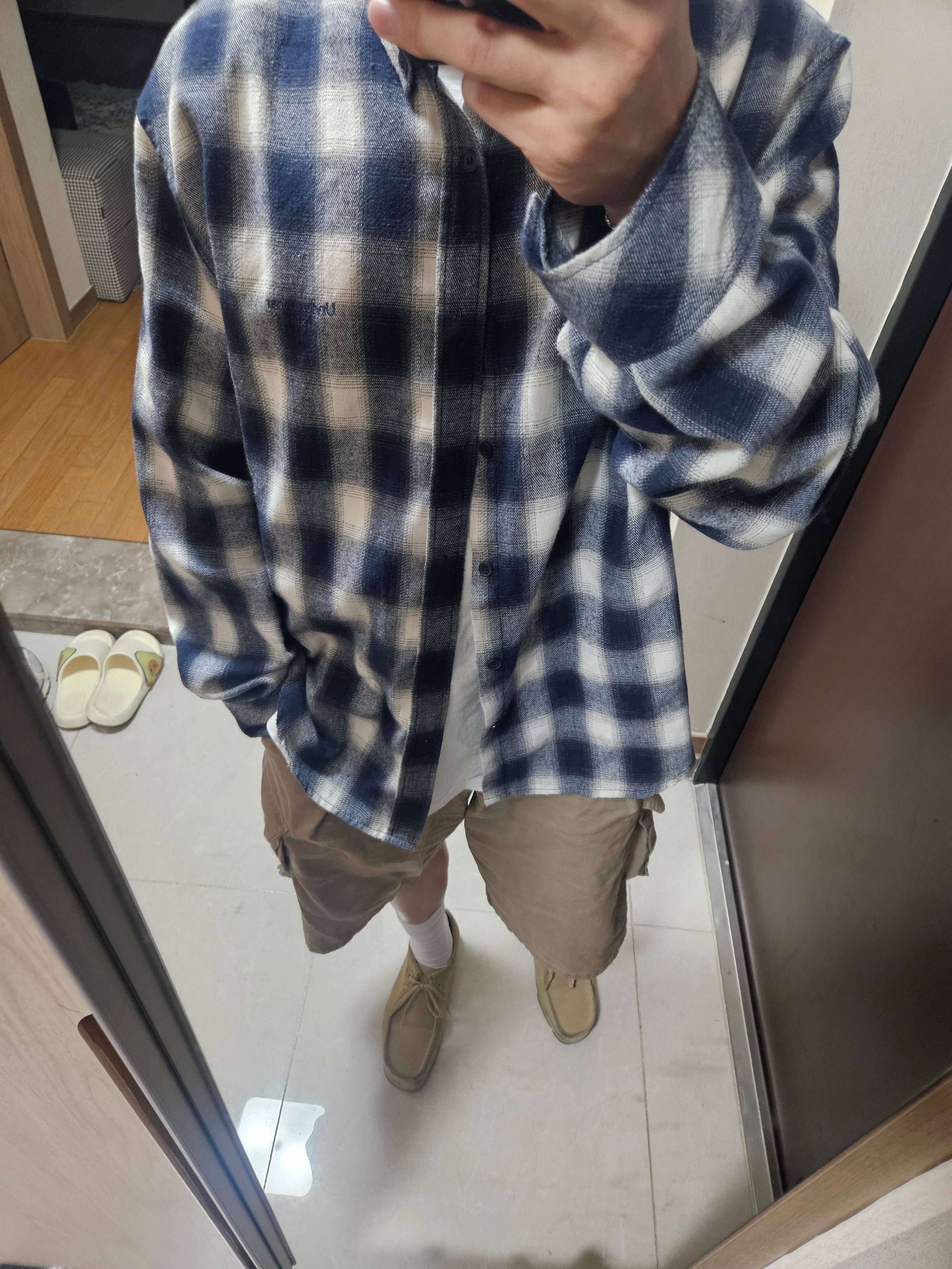 Clarks Wallabee Gore-Tex Maple Suede 착용 스타일 - 2