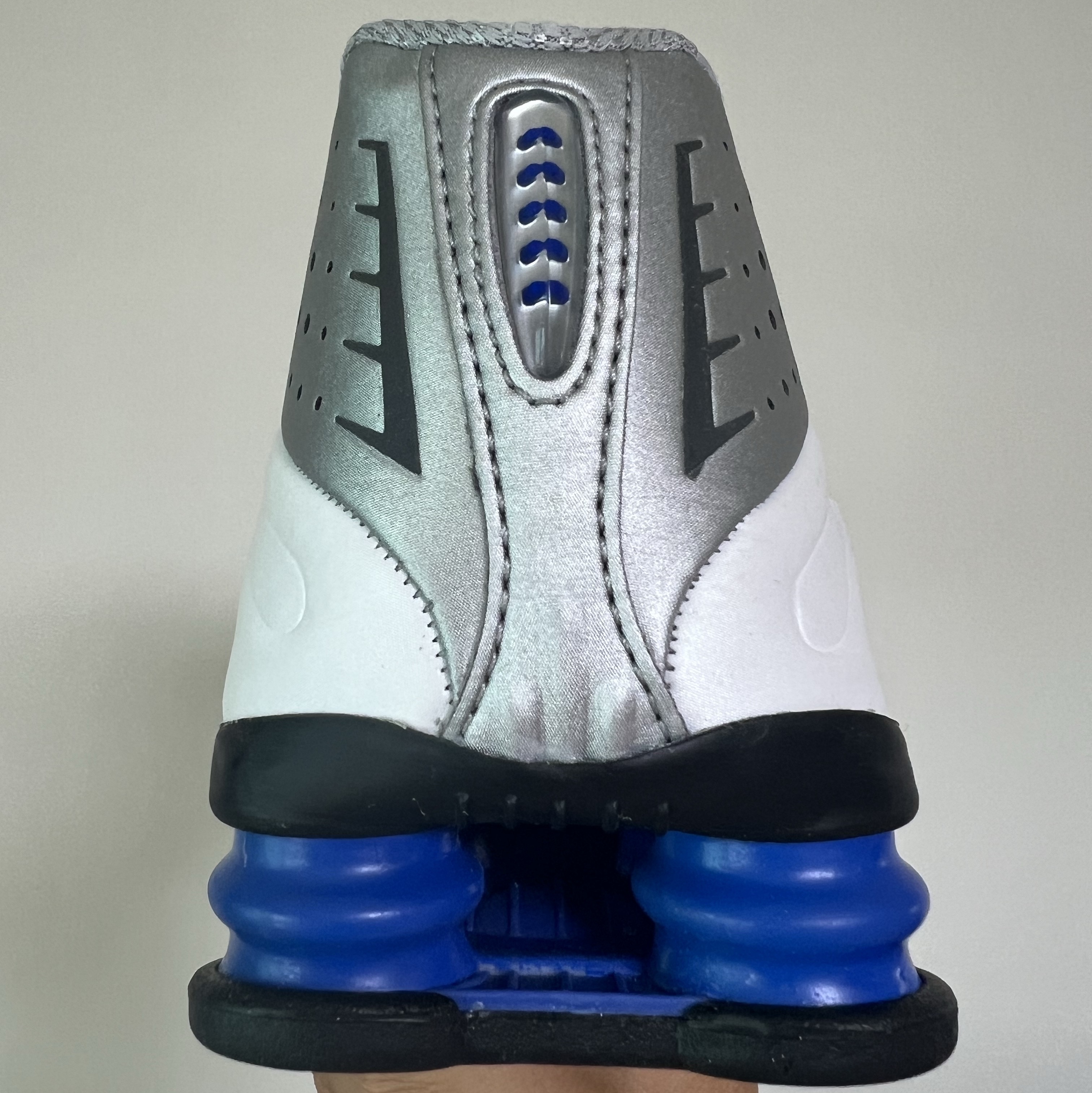 Nike Shox R4 White Racer Blue 착용 스타일 - 3