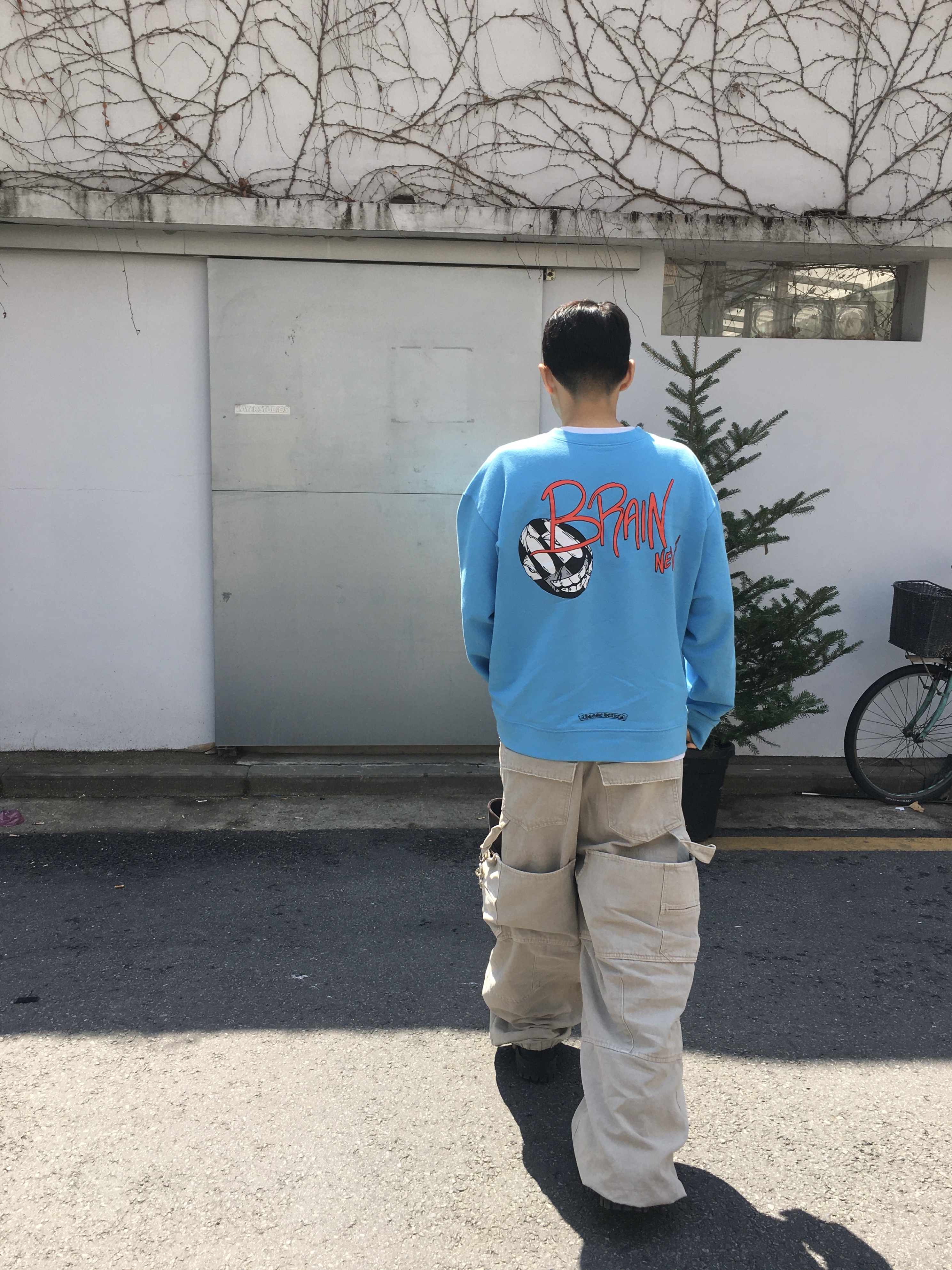 Chrome Hearts Matty Boy Brain New Sweatshirt Blue, Nonnod Double Knee Cover Pants Vintage Beige 착용 스타일 - 1