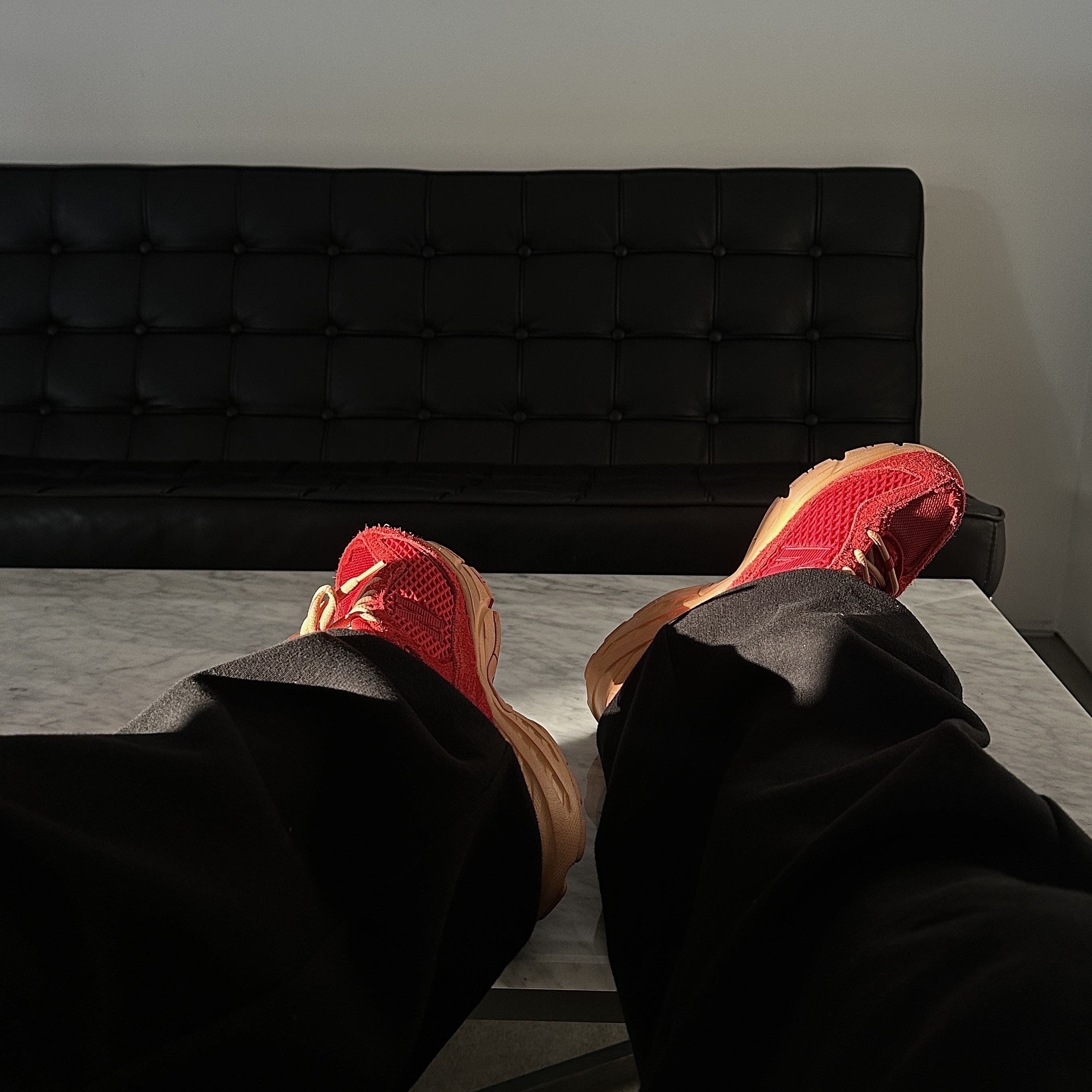 New Balance 509 Deep Red 착용 스타일 - 5