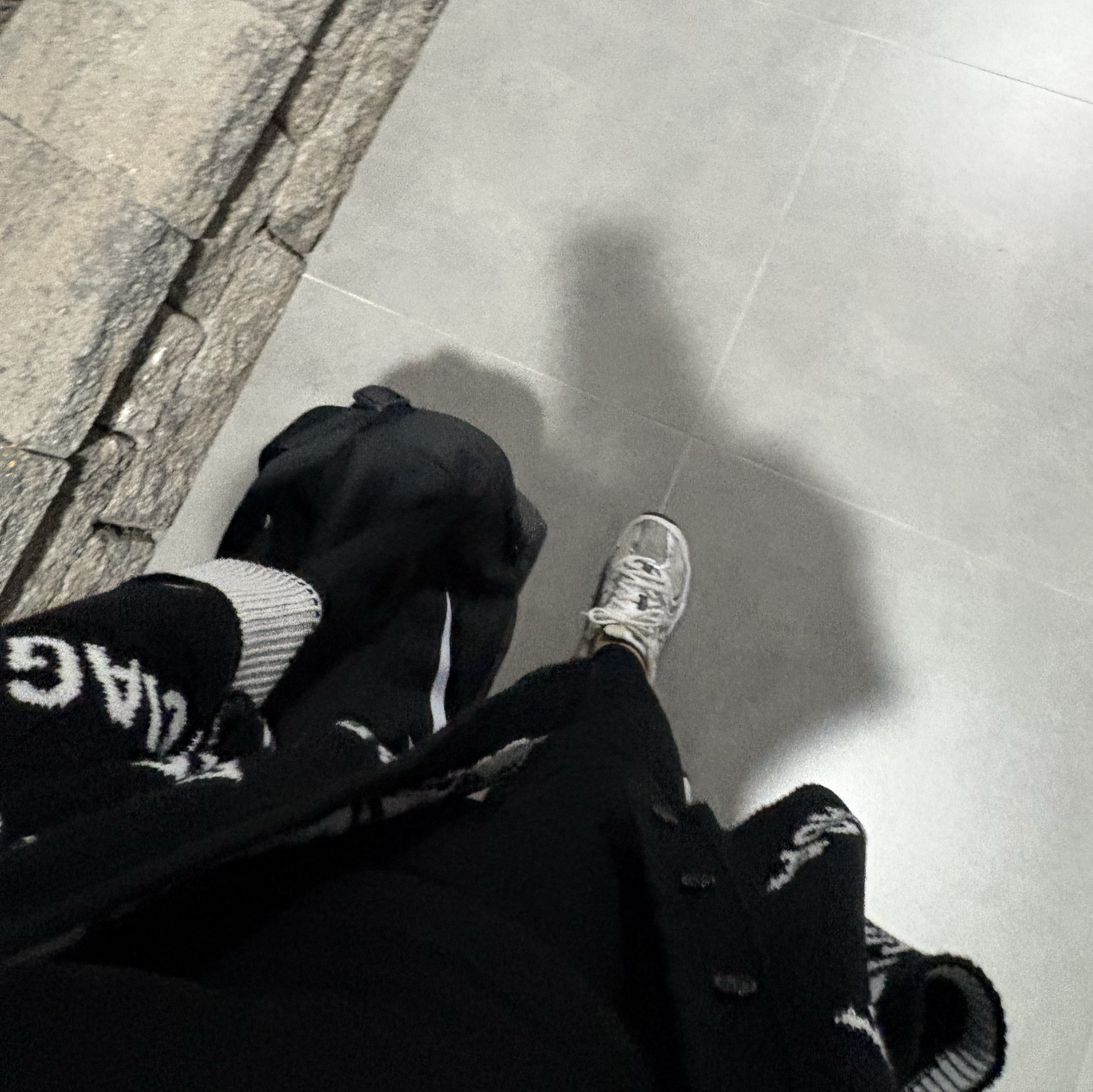 New Balance 530 White 착용 스타일 - 2