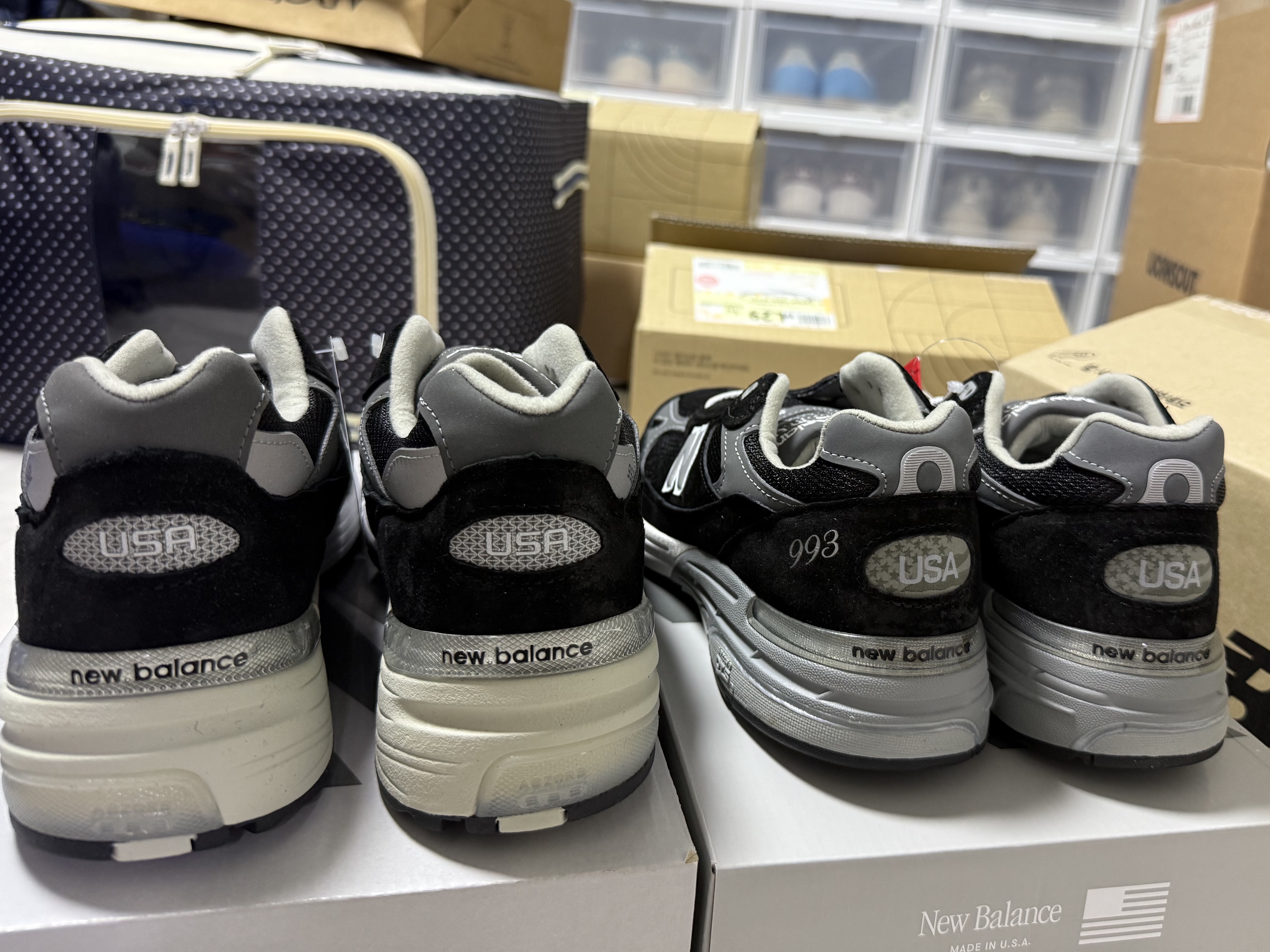 New Balance 993 Made in USA Black - D Standard, New Balance 992 Made in USA Core Black Grey 착용 스타일 - 3