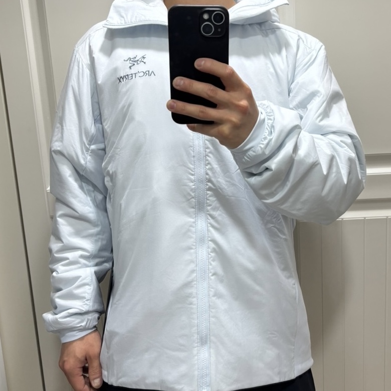 Arc'teryx Atom Hoody Daybreak 착용 스타일