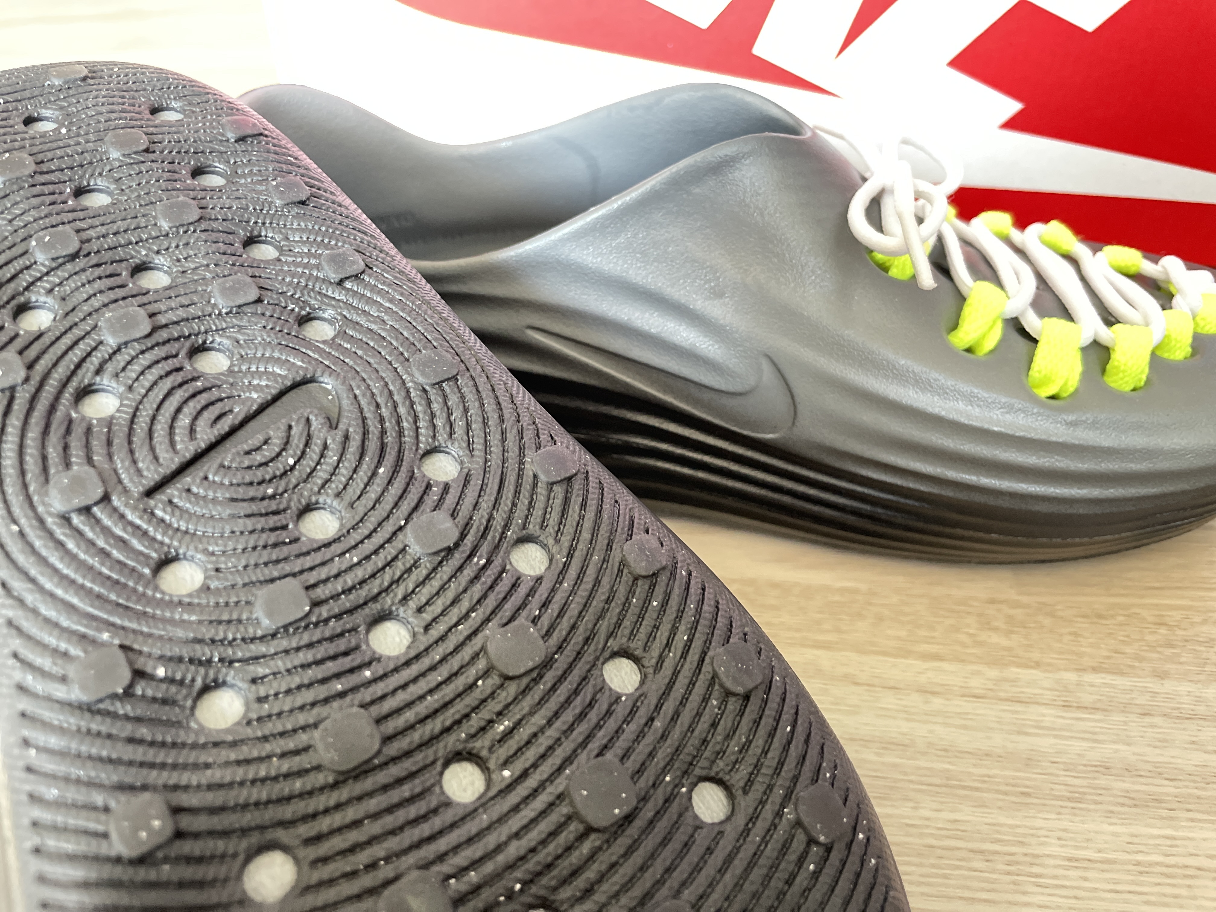 Nike ReactX Rejuven8 Black Cool Grey 착용 스타일 - 4