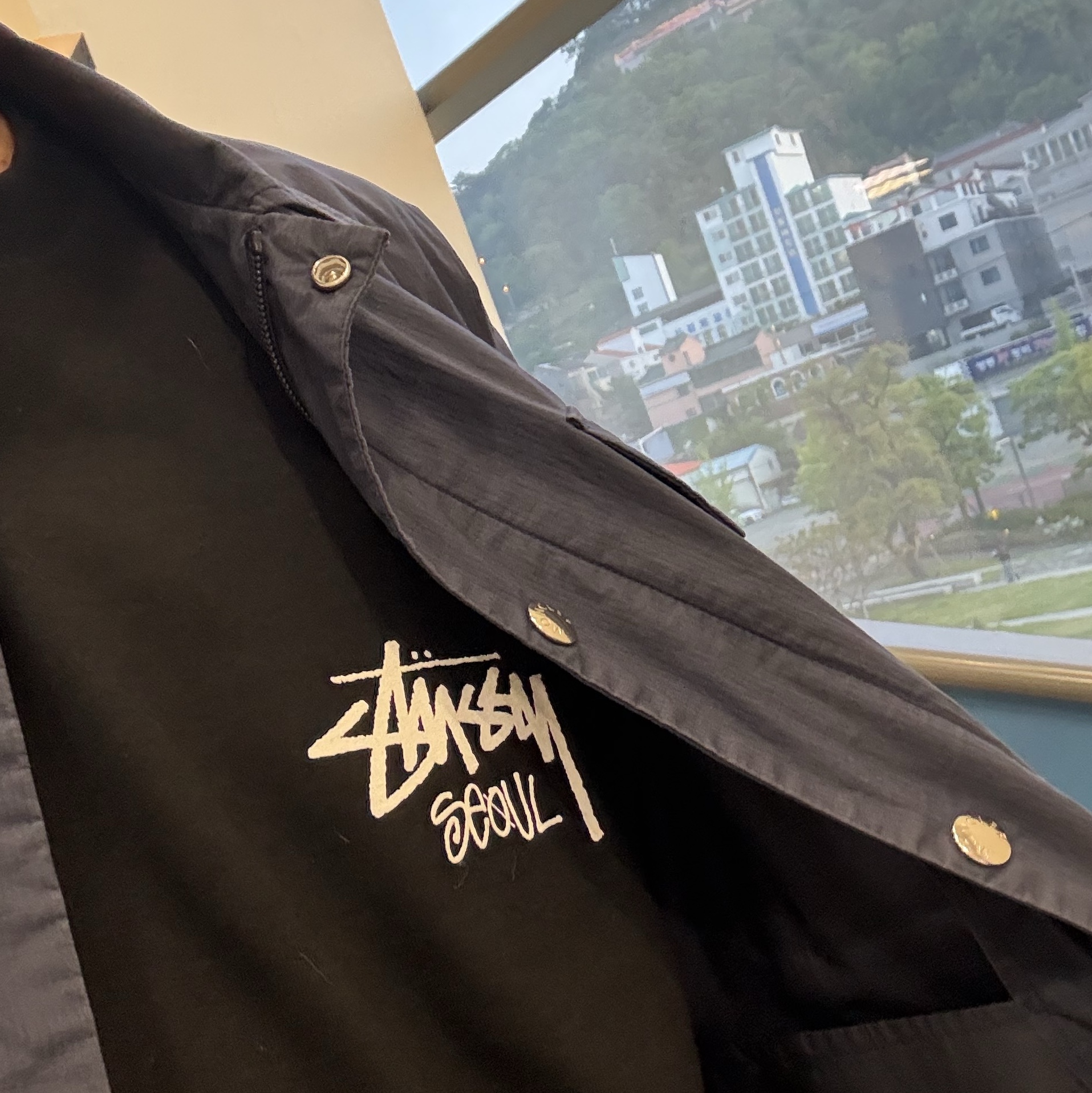 Stussy Stock Seoul T-Shirt Black 착용 스타일