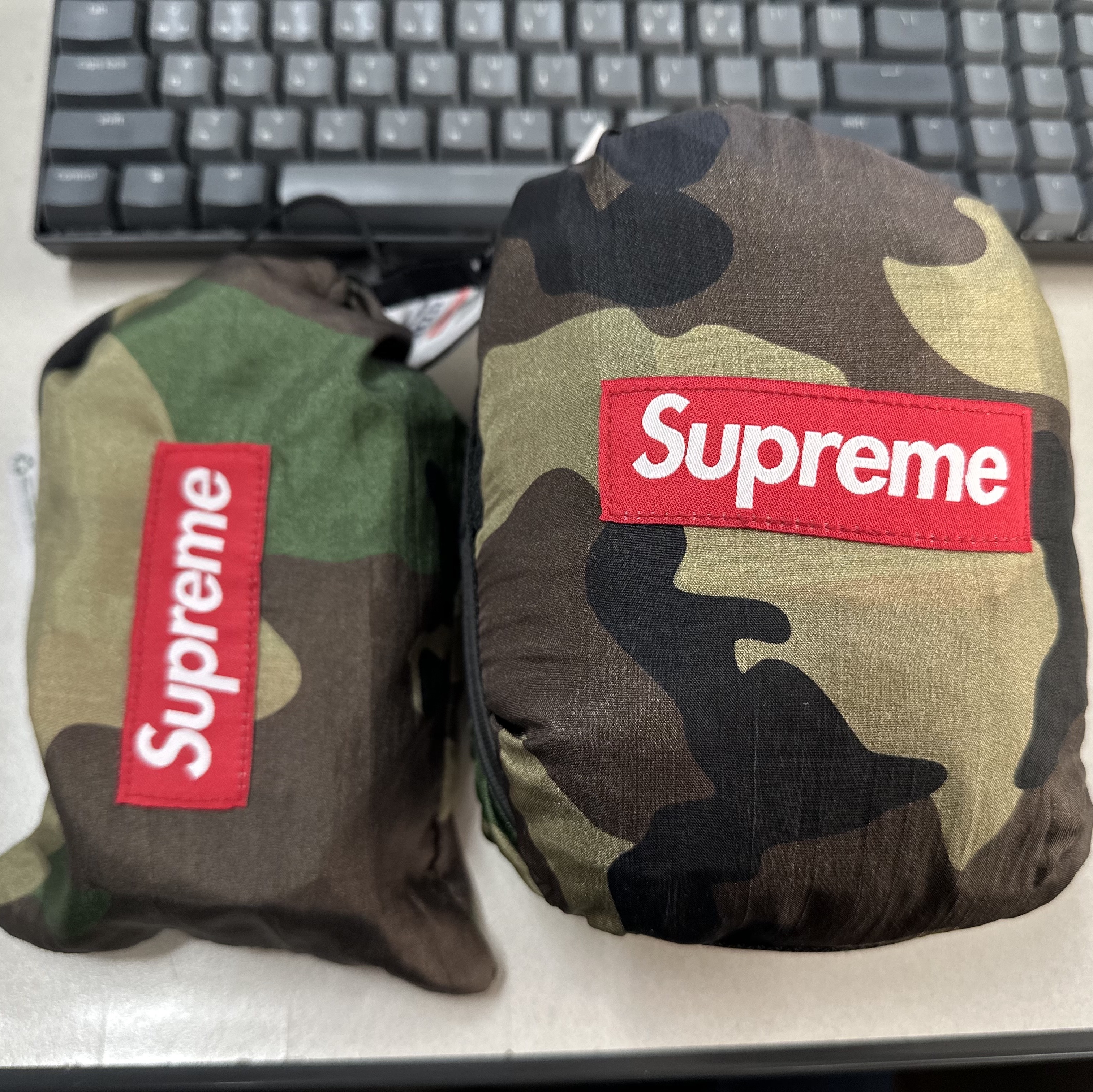 Supreme ENO Double Nest Hammock Camo - 19SS 착용 스타일 - 1