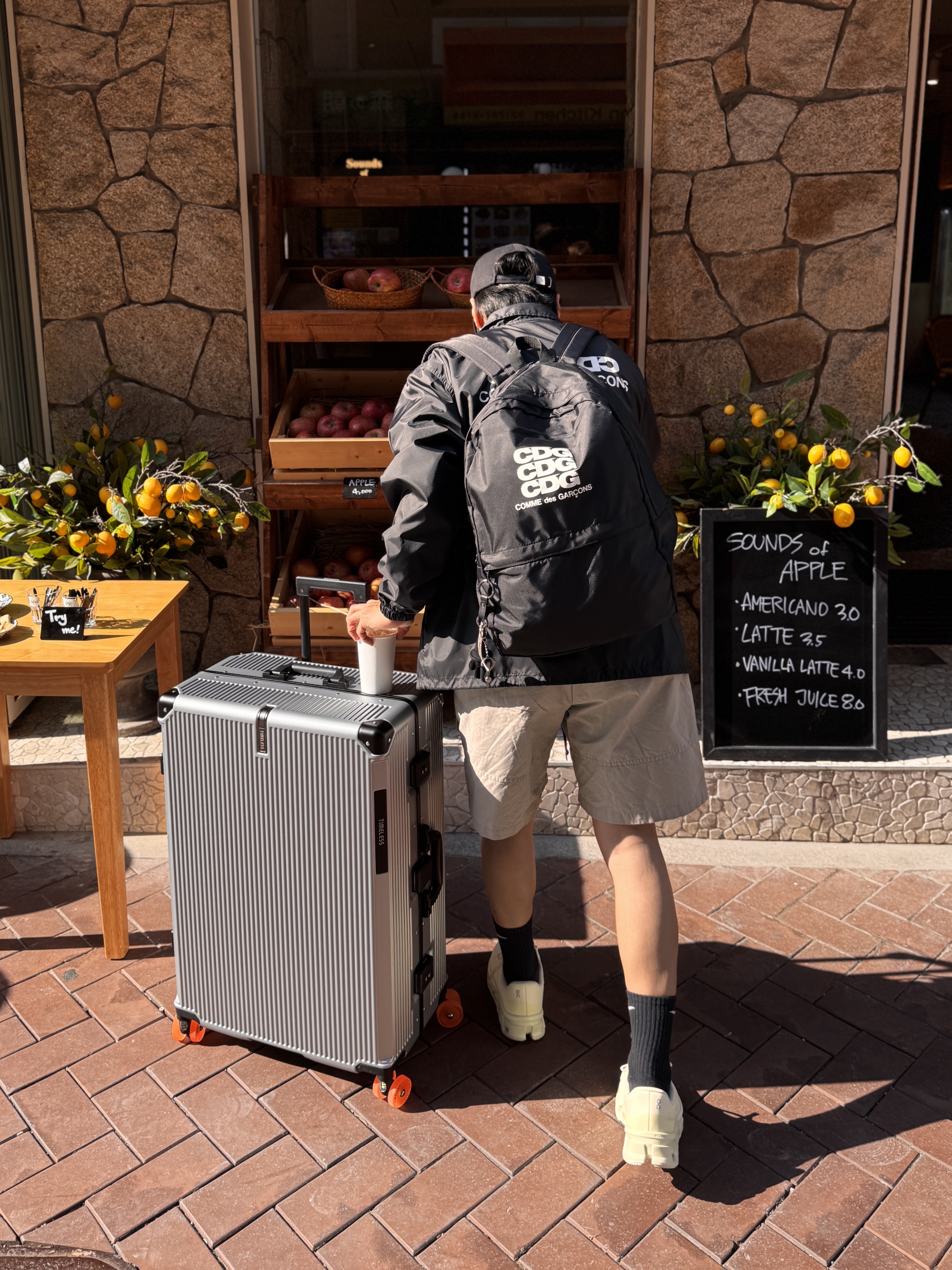 On Running x Post Archive Faction (Paf) Cloudmonster 2 Seedling White, CDG Coach Jacket5 Black 착용 스타일 - 2