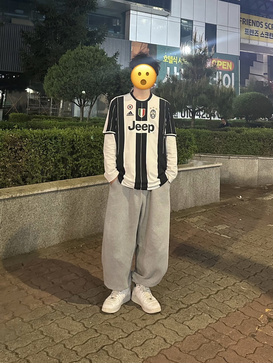 Adidas Juventus 2024/25 Home Jersey White Black - KR Sizing (Non Marking Ver.), Nike x Supreme Air Force 1 Low White 착용 스타일