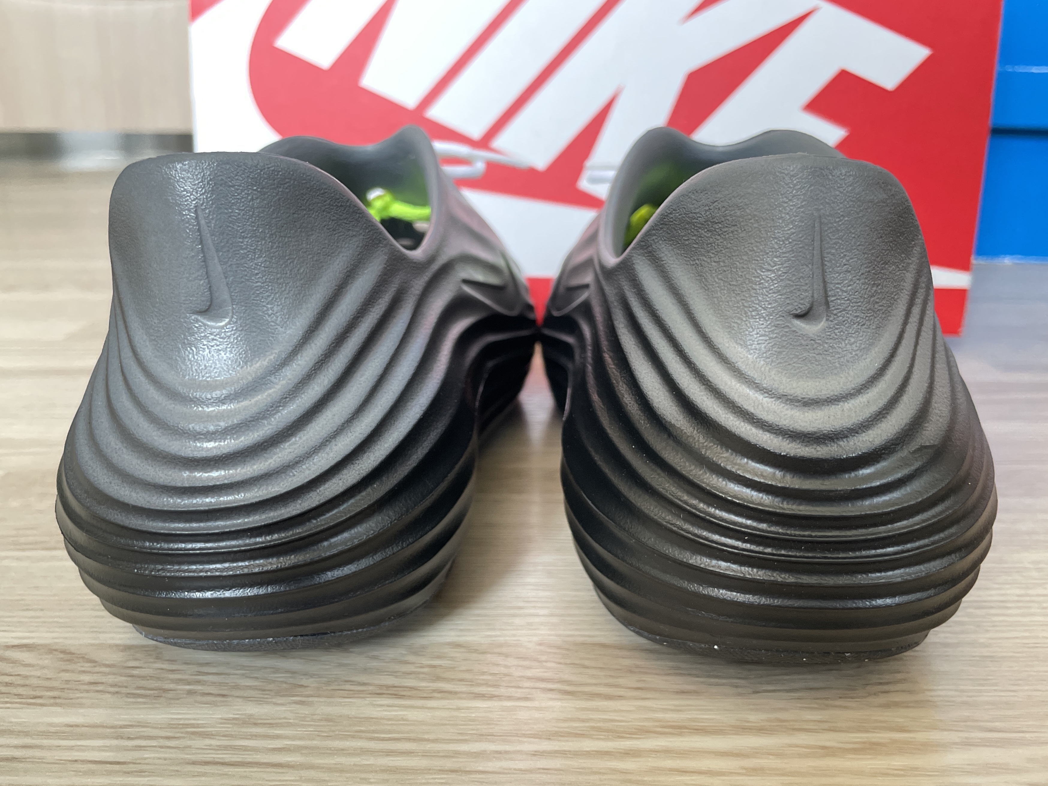 Nike ReactX Rejuven8 Black Cool Grey 착용 스타일 - 3