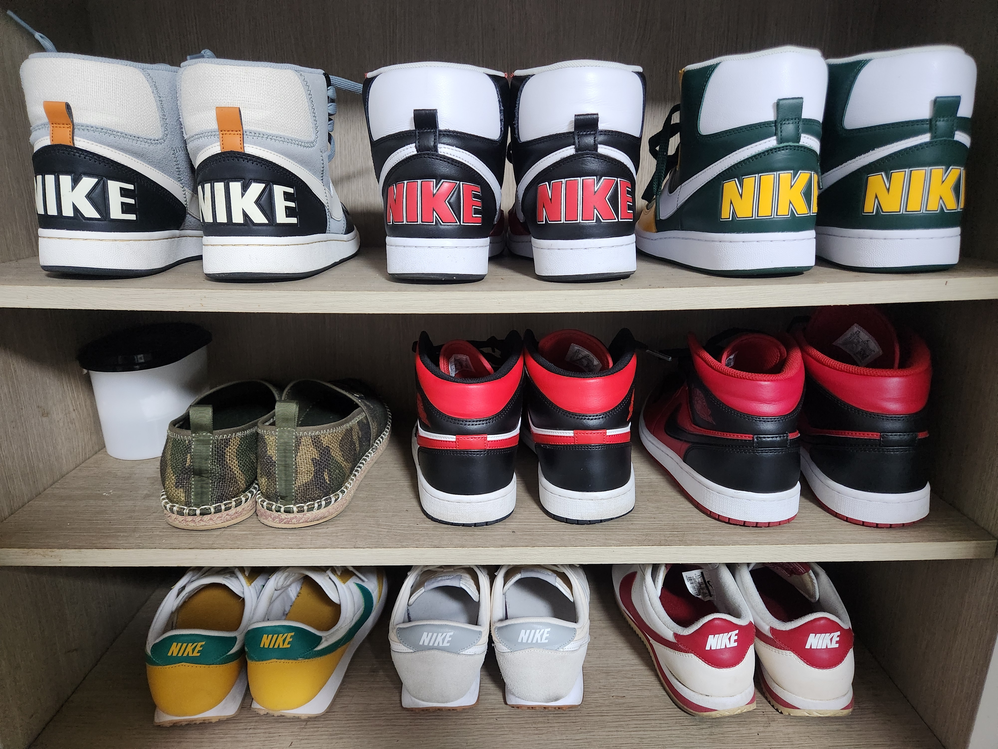 Nike Terminator High Black and University Red, Jordan 1 Mid Black Fire Red 착용 스타일