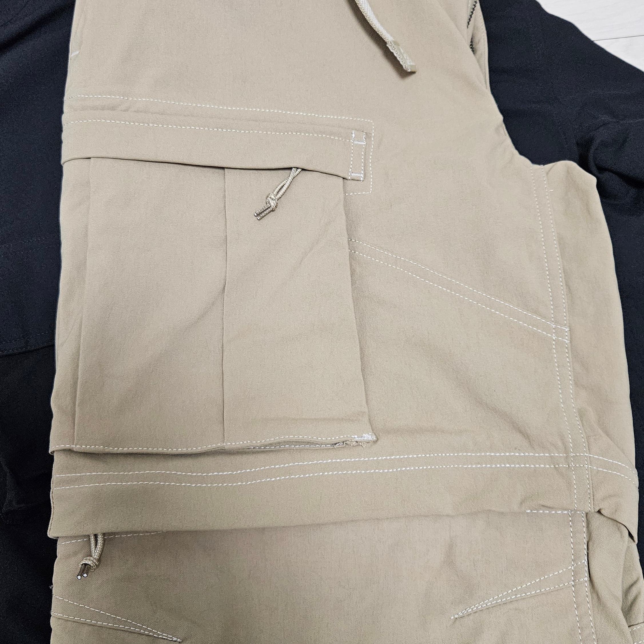 Nike ACG Smith Summit Cargo Pants Khaki Iron Ore - Asia 착용 스타일