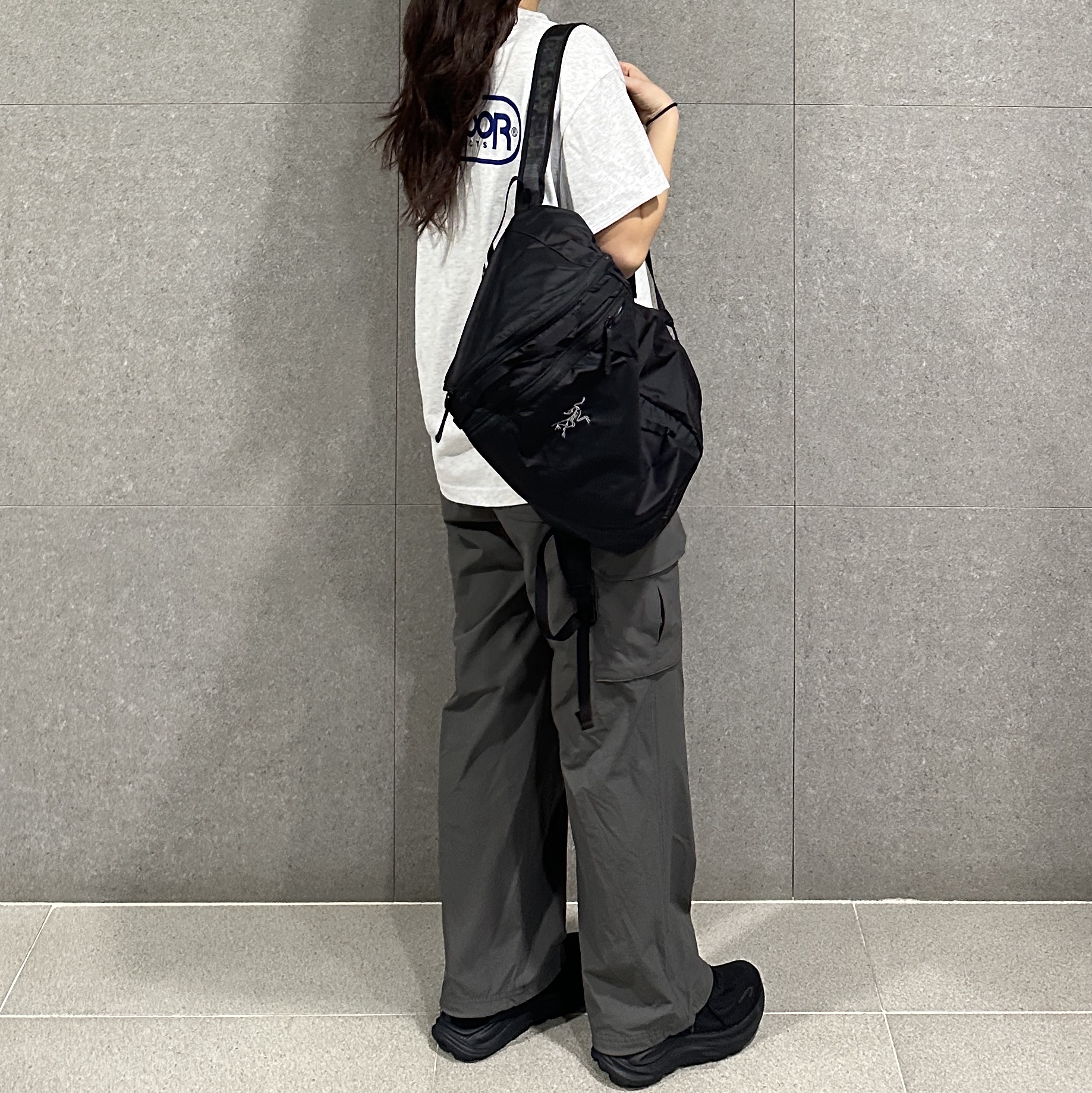 Arc'teryx Heliad 15 Backpack Black 착용 스타일