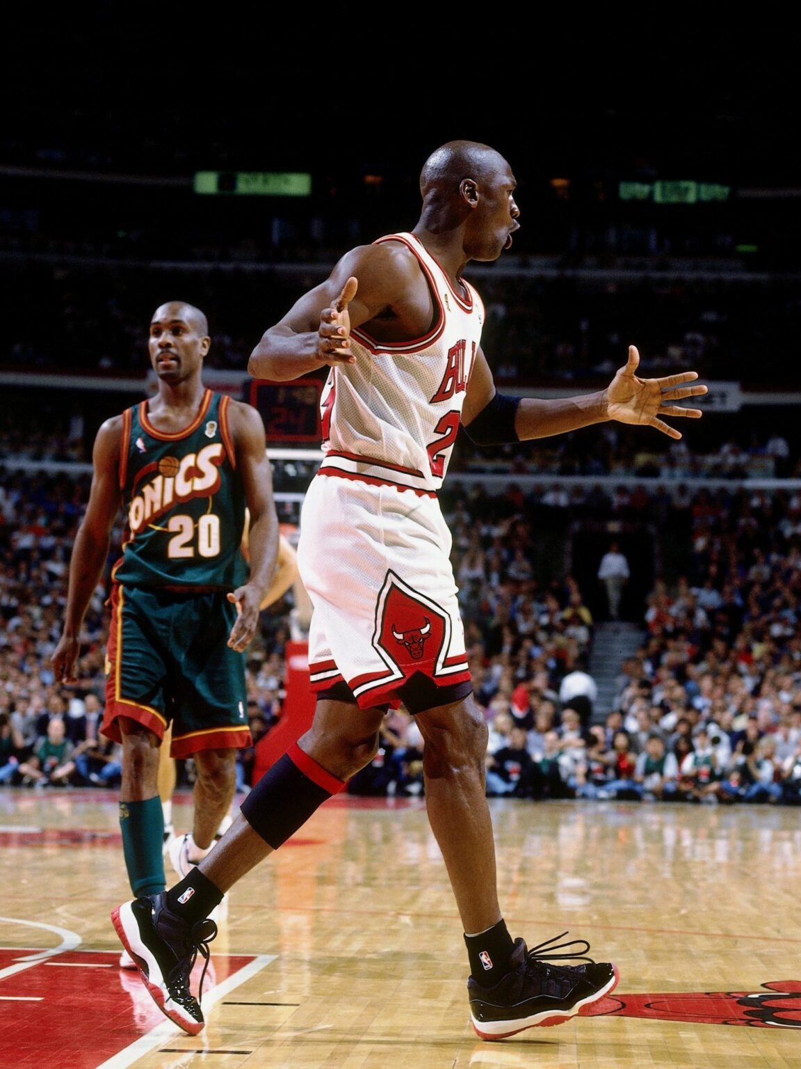 Jordan 11 Retro Low Bred 2025 착용 스타일