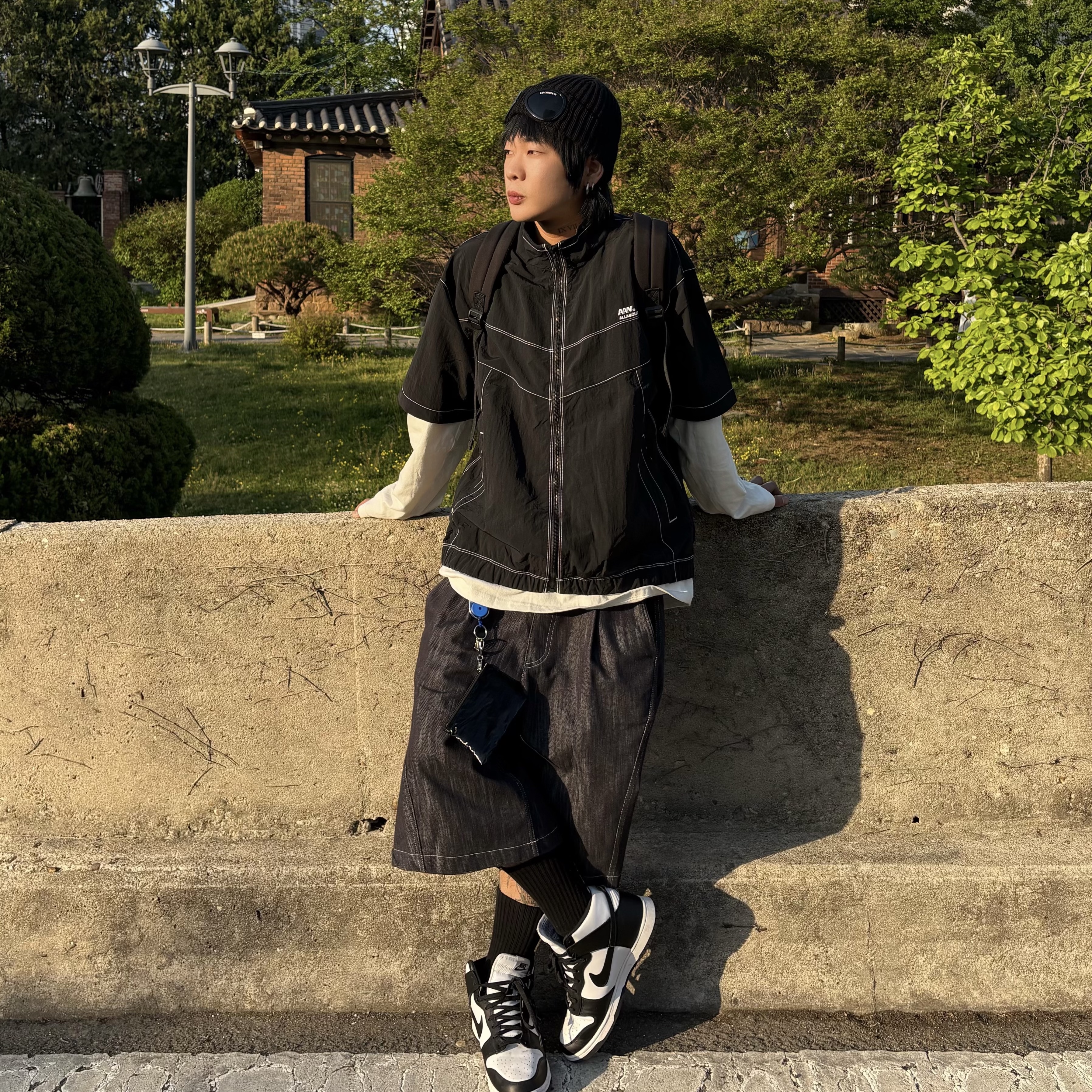 C.P. Company Extra Fine Merino Wool Goggle Beanie Black, Nike Dunk High Retro Championship White 착용 스타일 - 2