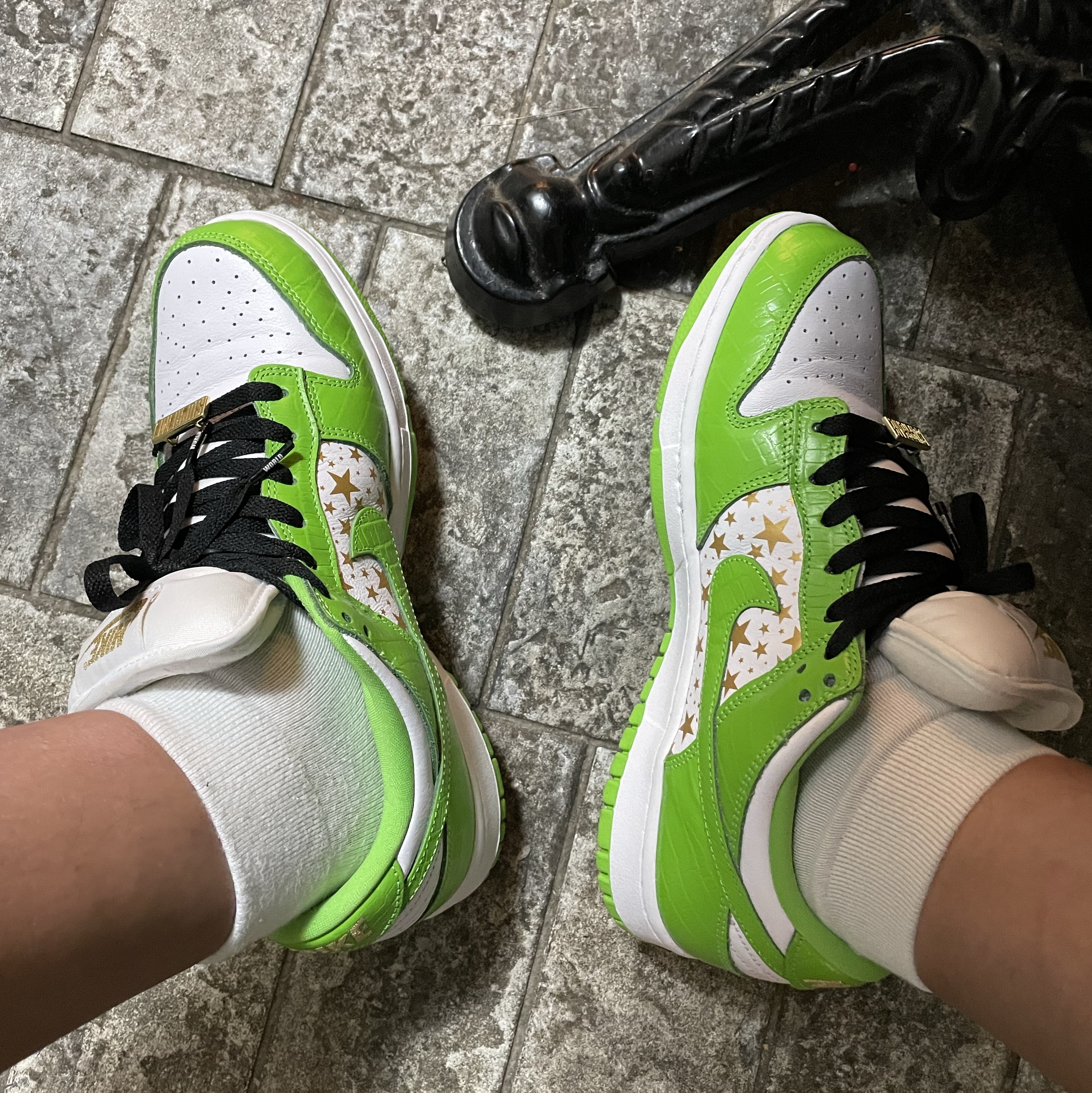 Nike x Supreme SB Dunk Low Mean Green 착용 스타일