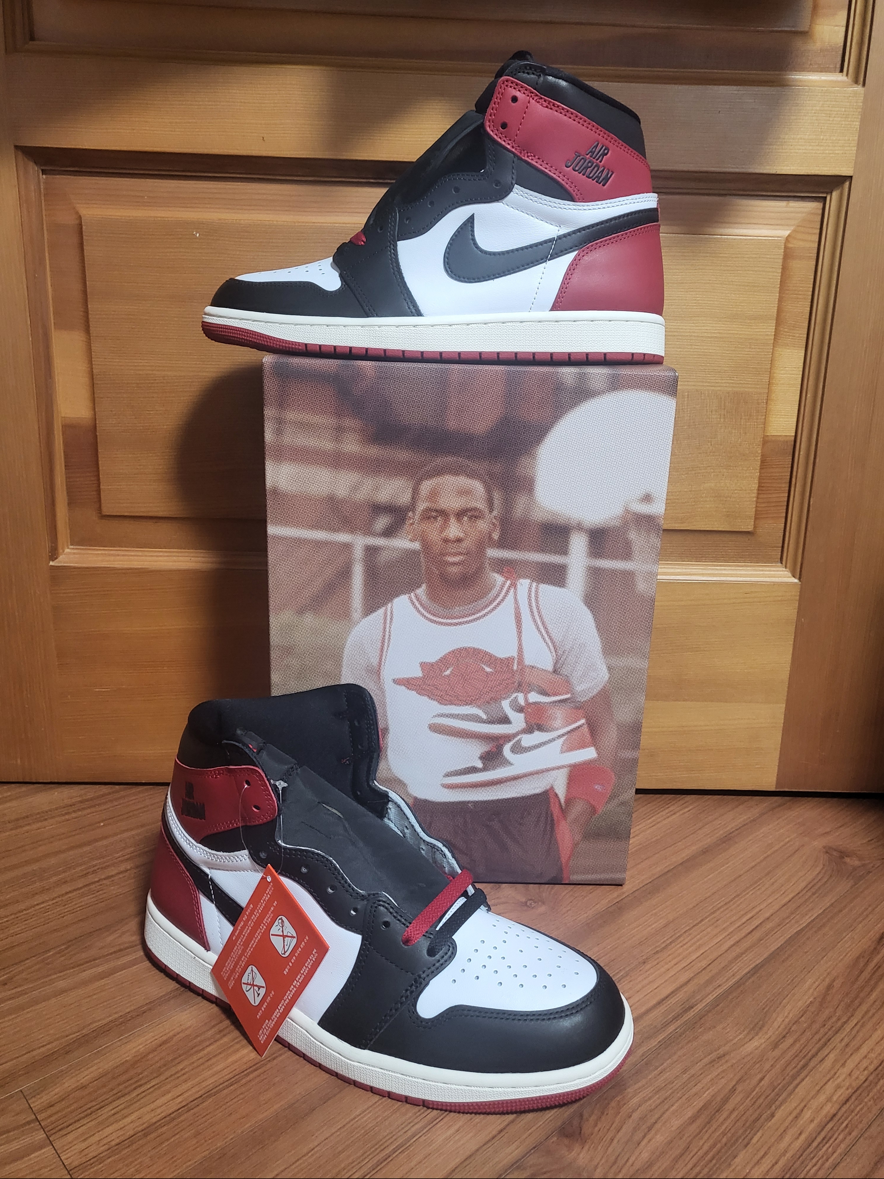 Jordan 1 Retro High OG Black Toe 착용 스타일