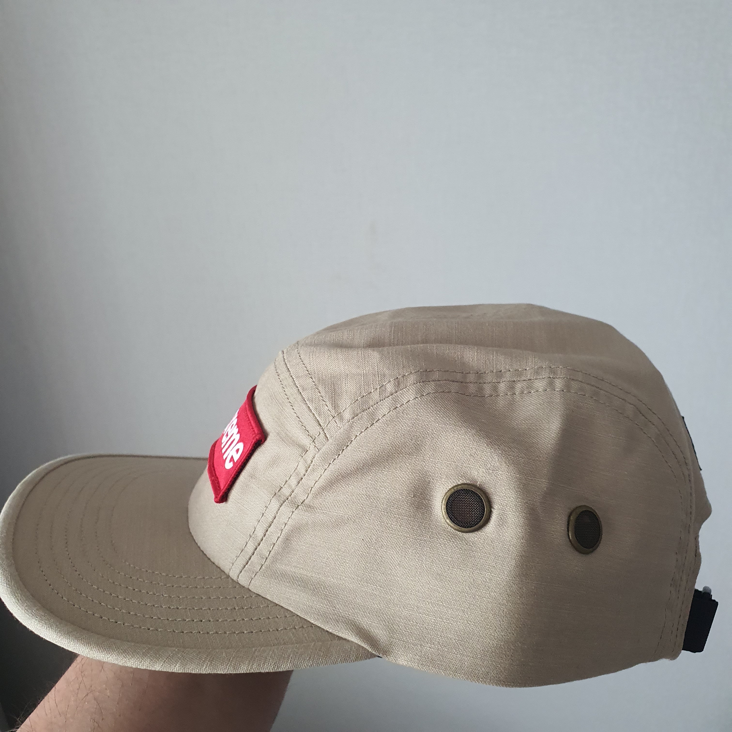 Supreme Military Camp Cap Tan - 25SS 착용 스타일 - 2