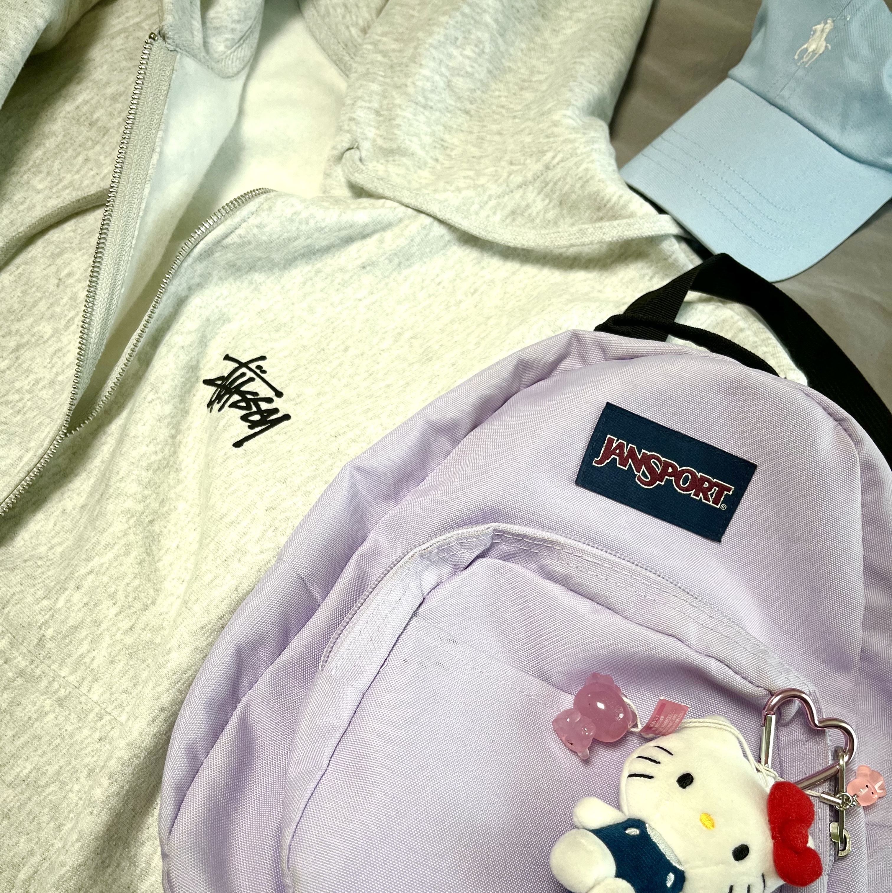 Stussy Basic Stussy Zip Hoodie Ash Heather, Sanrio Hello Kitty Mini Mascot Holder 착용 스타일