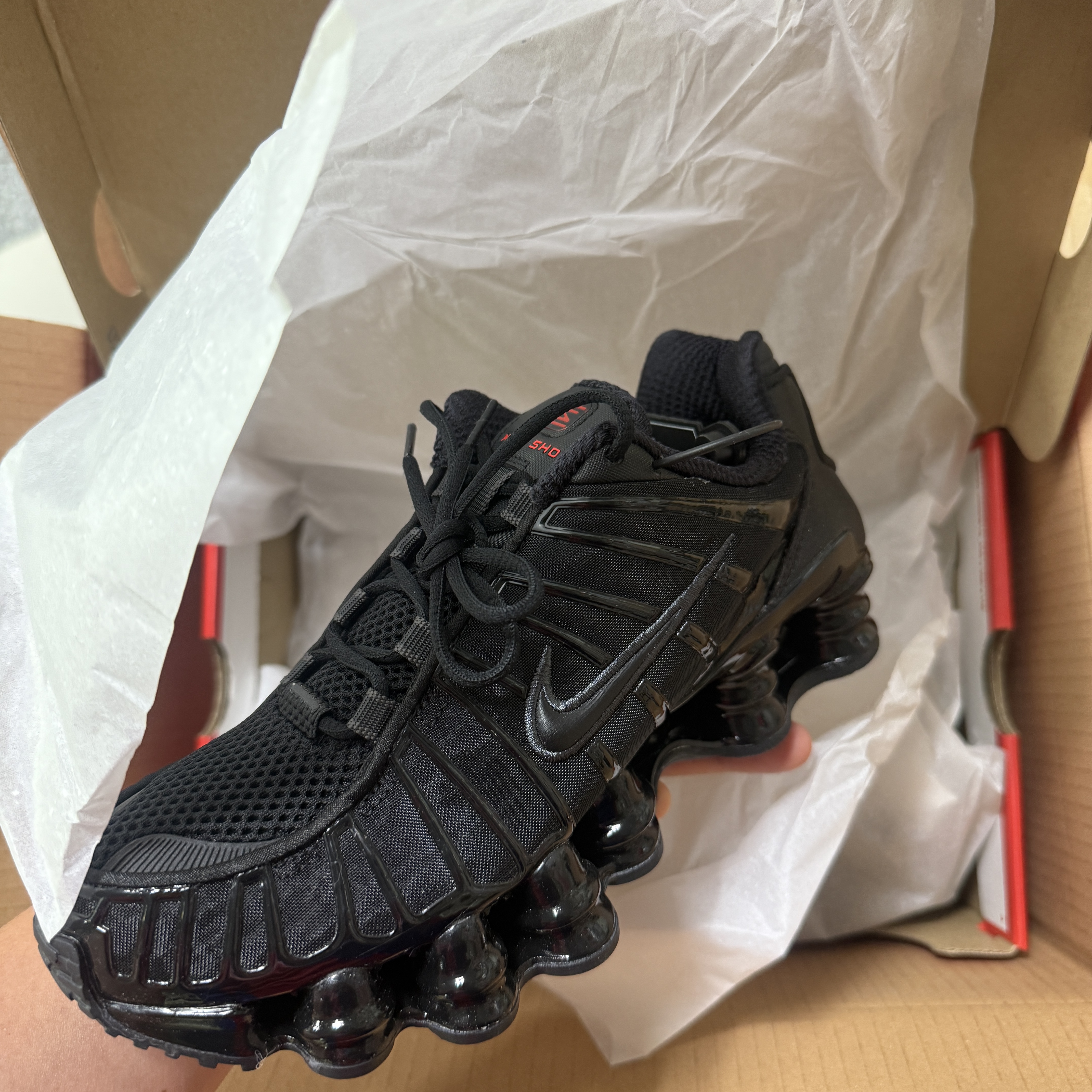 (W) Nike Shox TL Black and Max Orange 착용 스타일