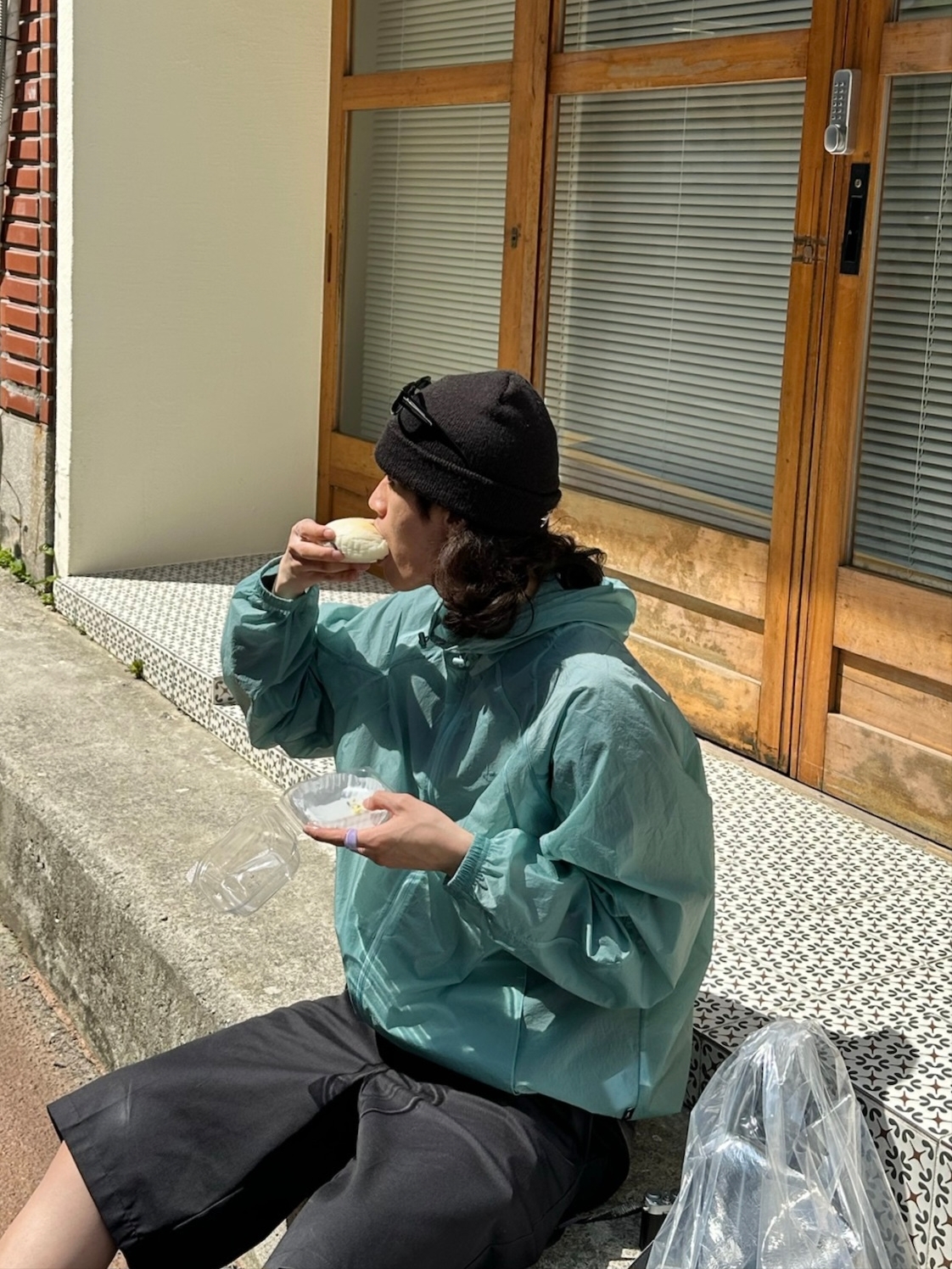 Stussy Stock Cuff Beanie Black, Dickies Loose Fit 13 Inch Flat Front Work Shorts Black 착용 스타일