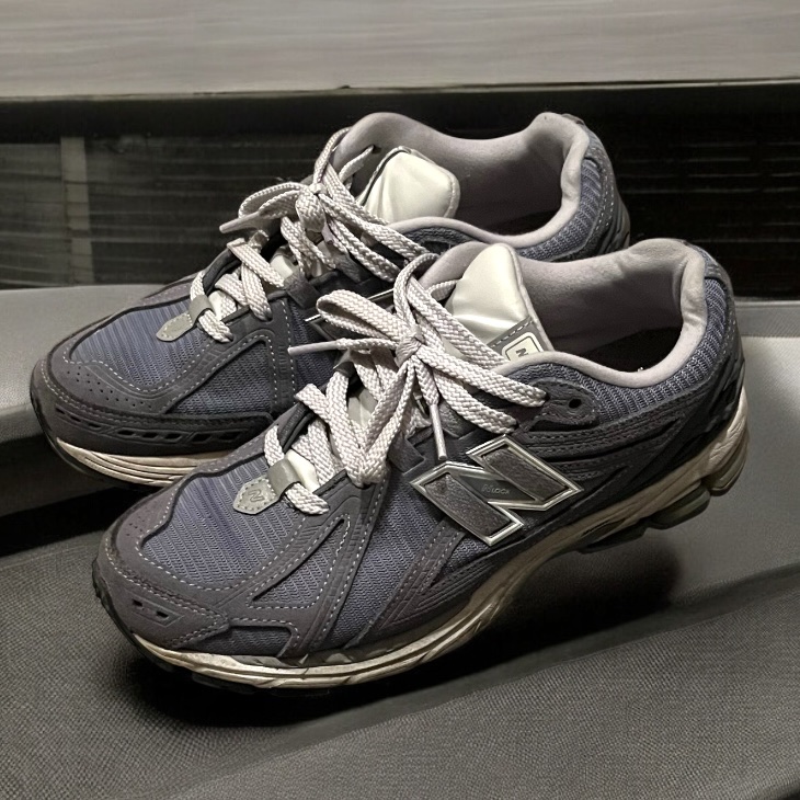 New Balance 1906R Titanium Grey Matter 착용 스타일