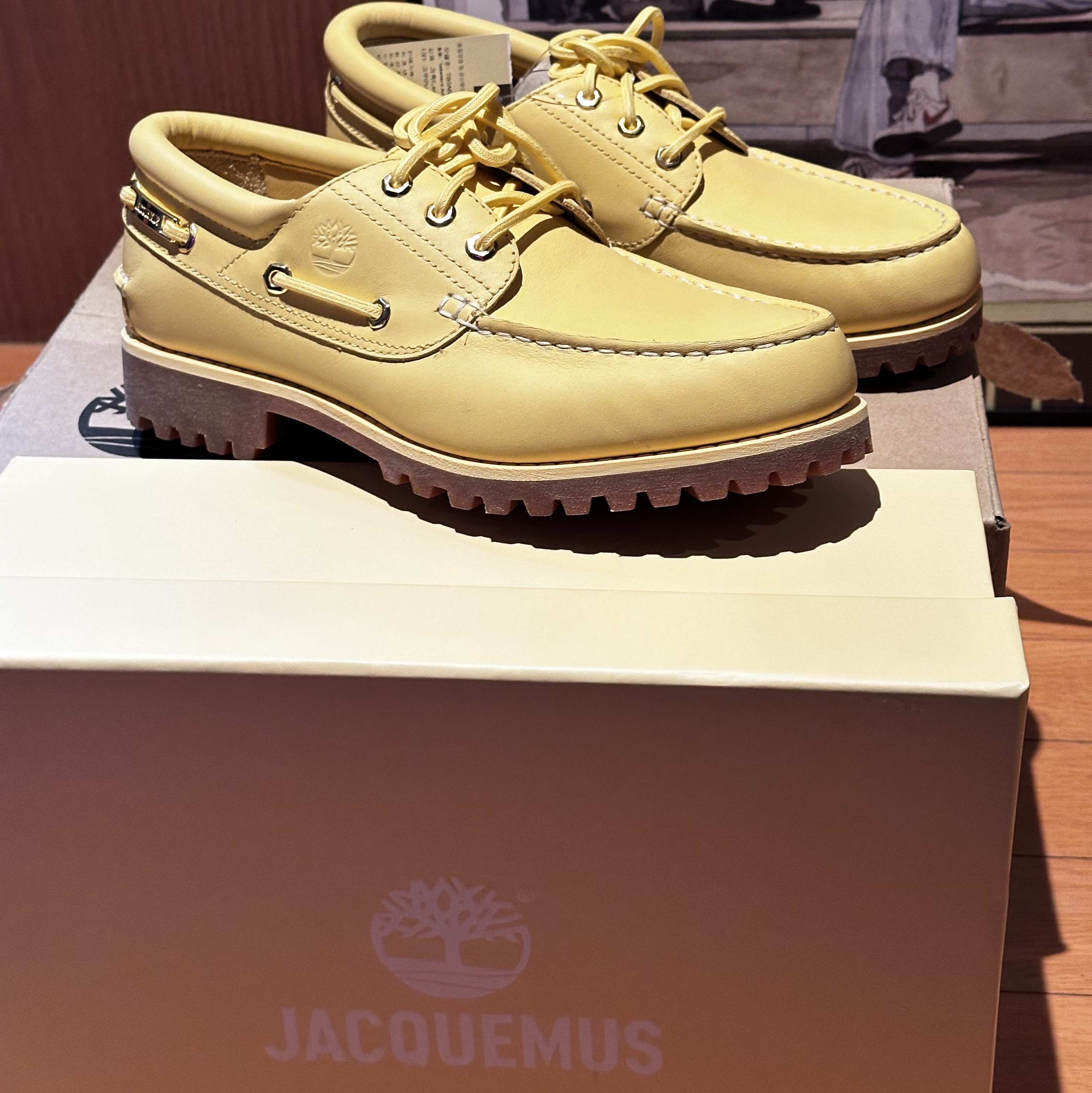 Timberland x Jacquemus 3-Eye Lug Boat Shoes Yellow - Wide 착용 스타일 - 1