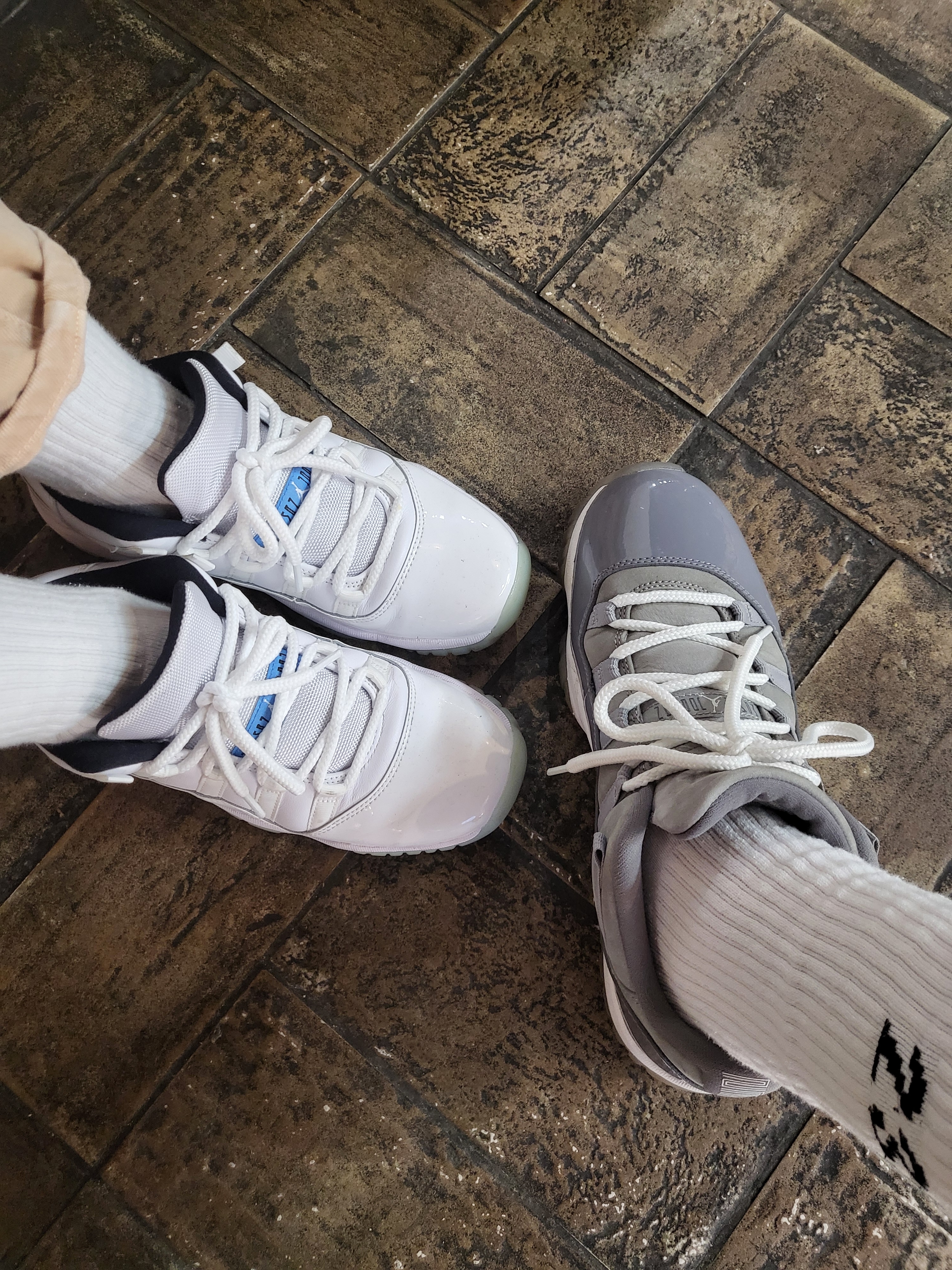 Jordan 11 Retro Low Legend Blue, Jordan 11 Retro Low Cool Grey 착용 스타일