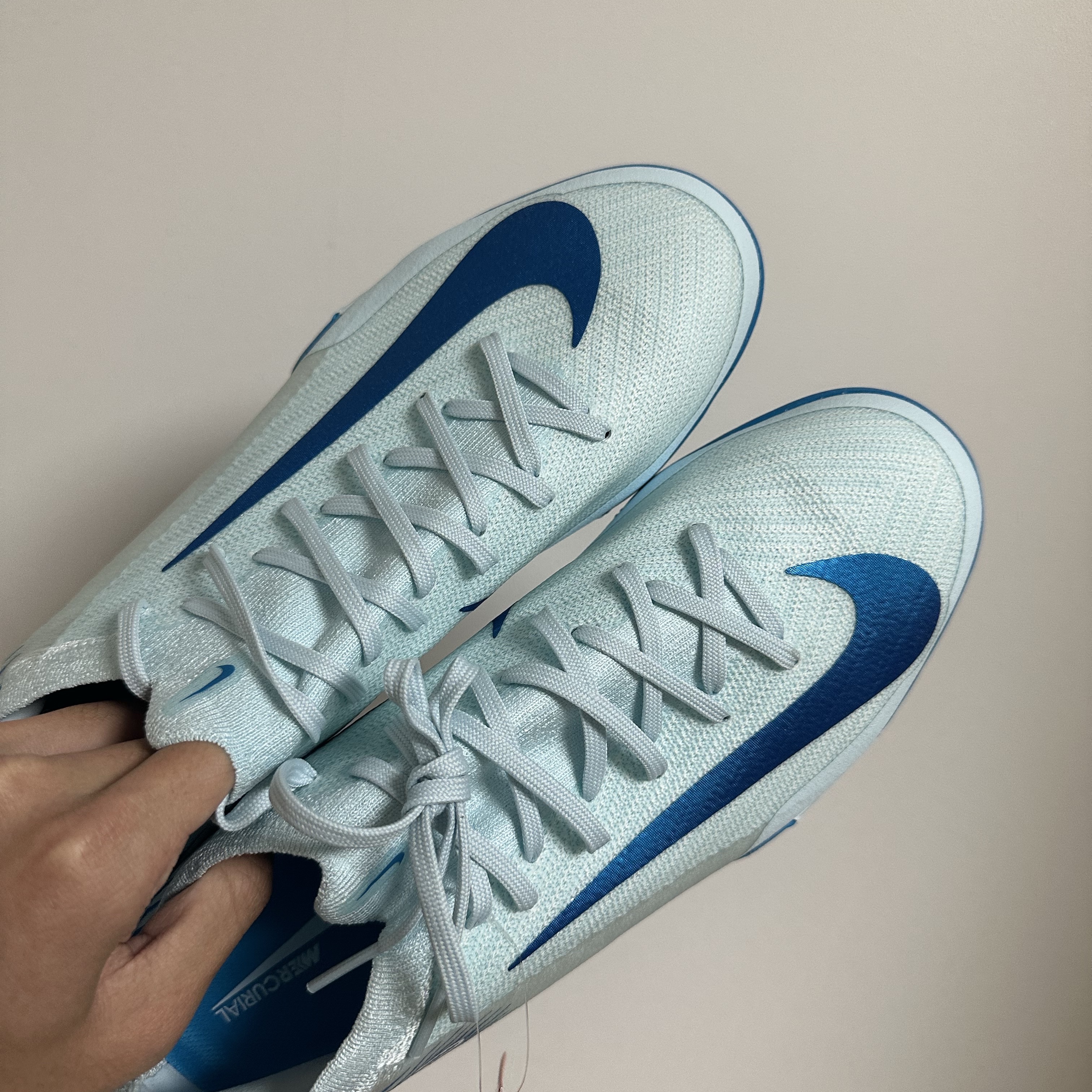Nike Mercurial Vapor 16 Pro TF Glacier Blue Blue Orbit 착용 스타일