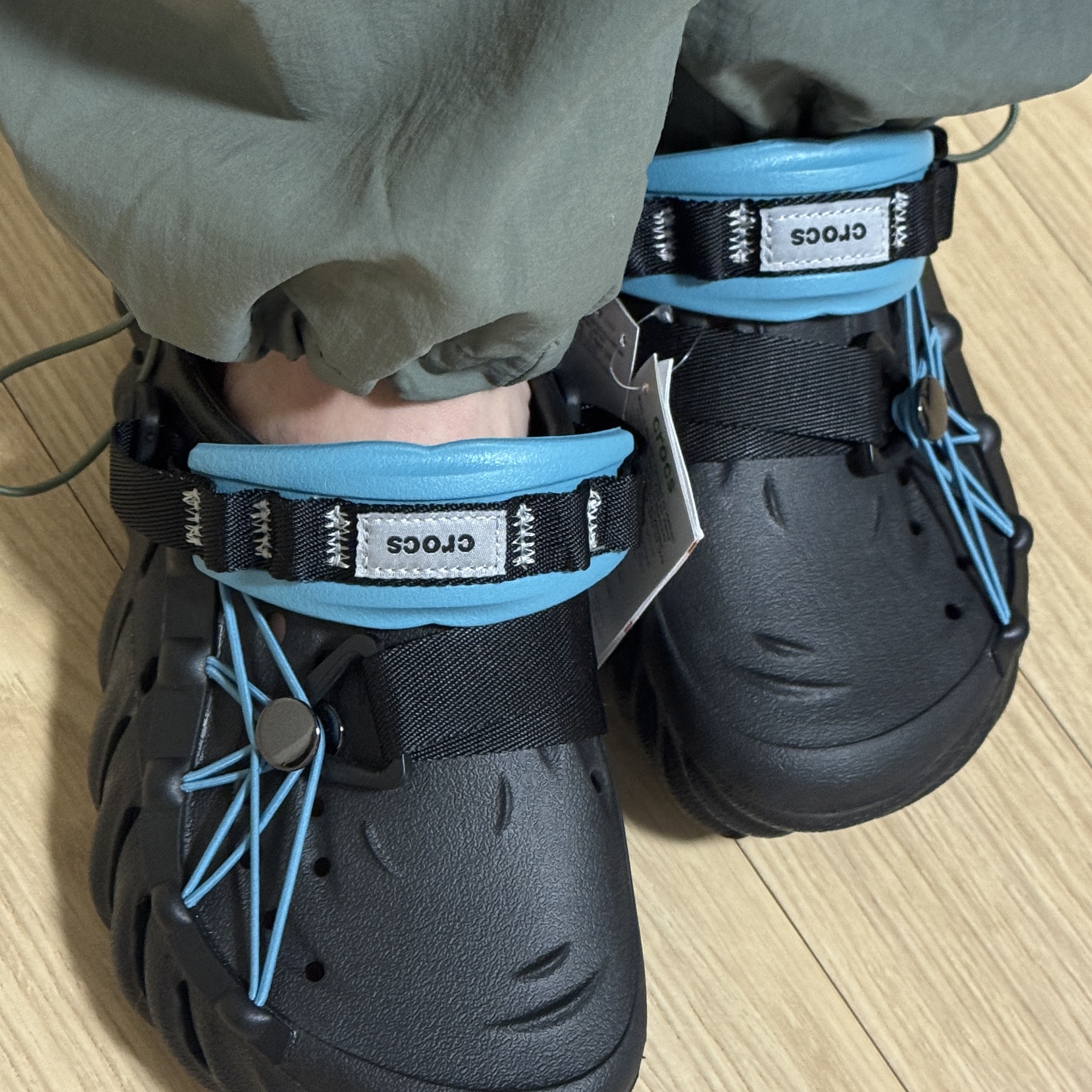 Crocs Echo Lockdown Clog Black 착용 스타일