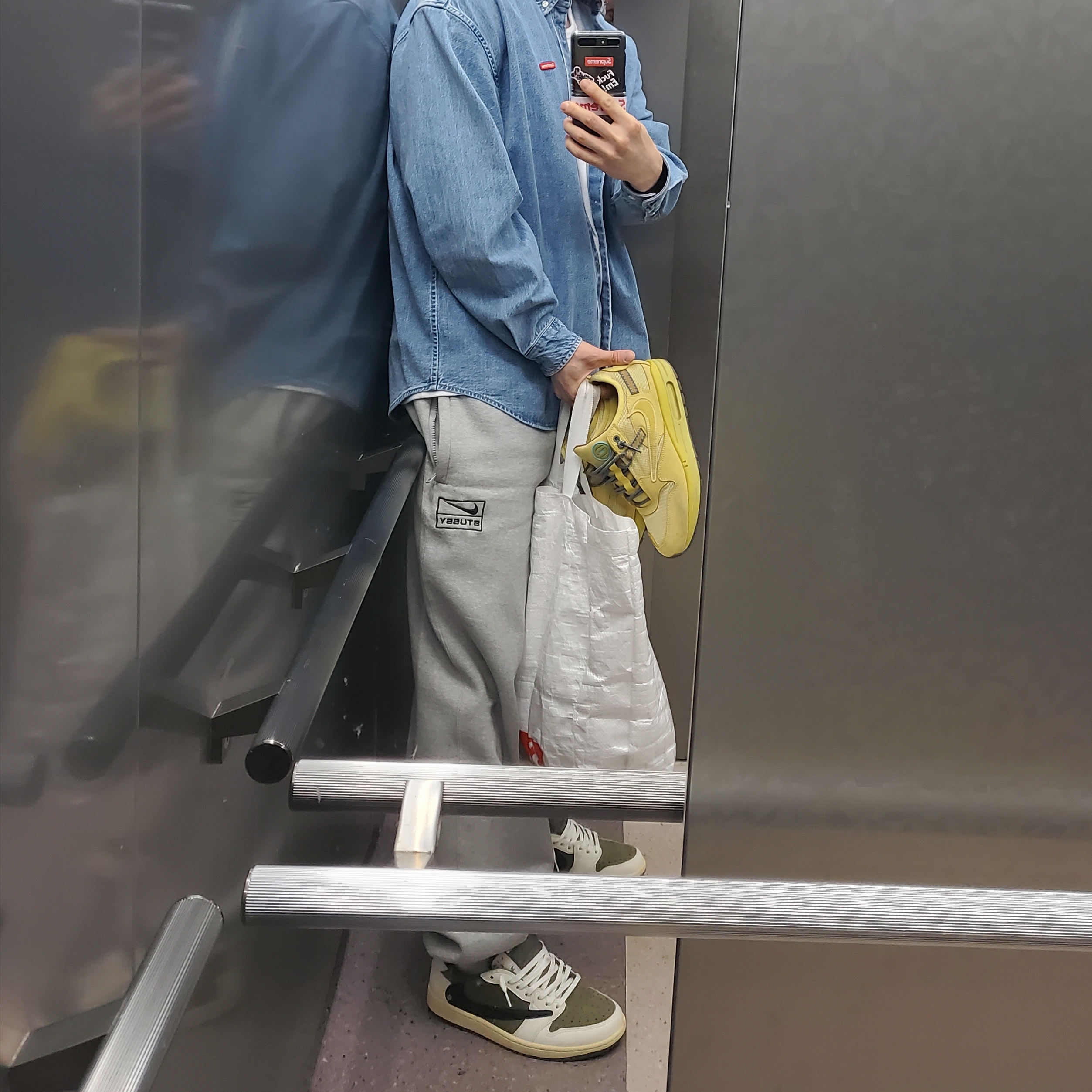 Supreme Small Box Denim Shirt Washed Indigo - 25SS 착용 스타일